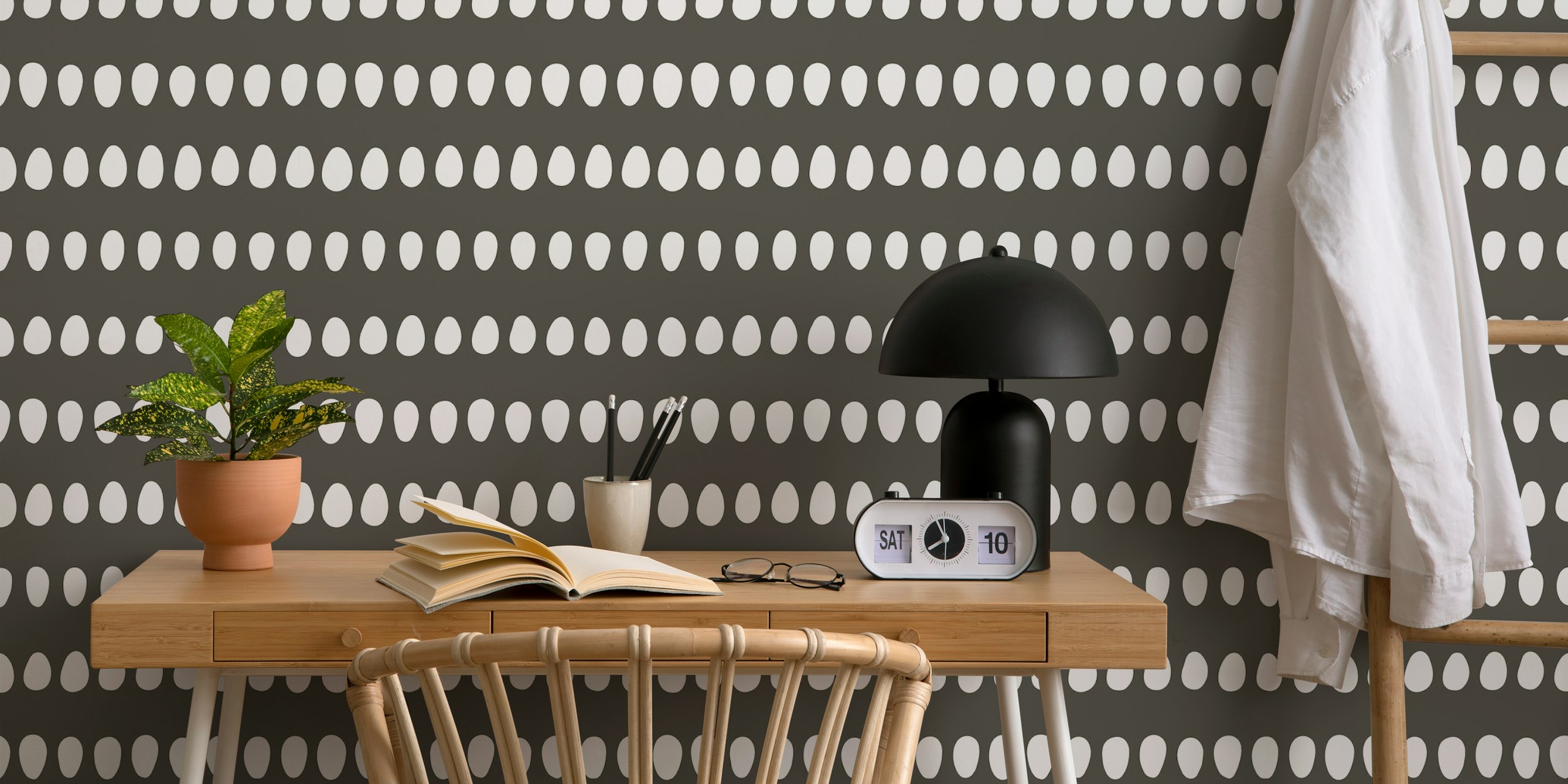 Dotty Oval Stripes Beige Charcoal tapeta w pokoju
