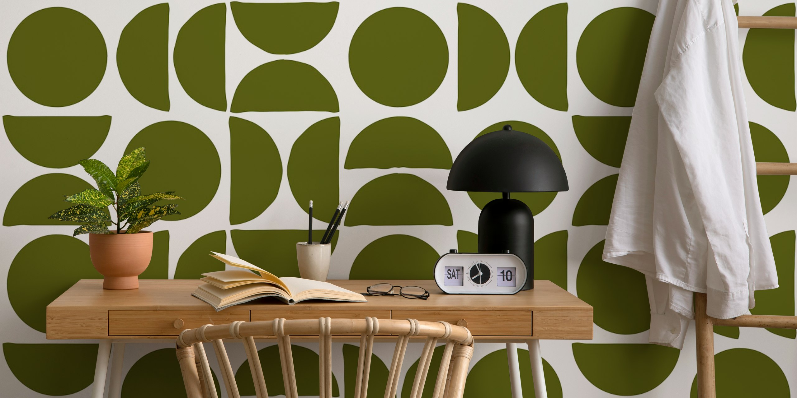 Papel de parede Moss green trendy circle shapes em um quarto