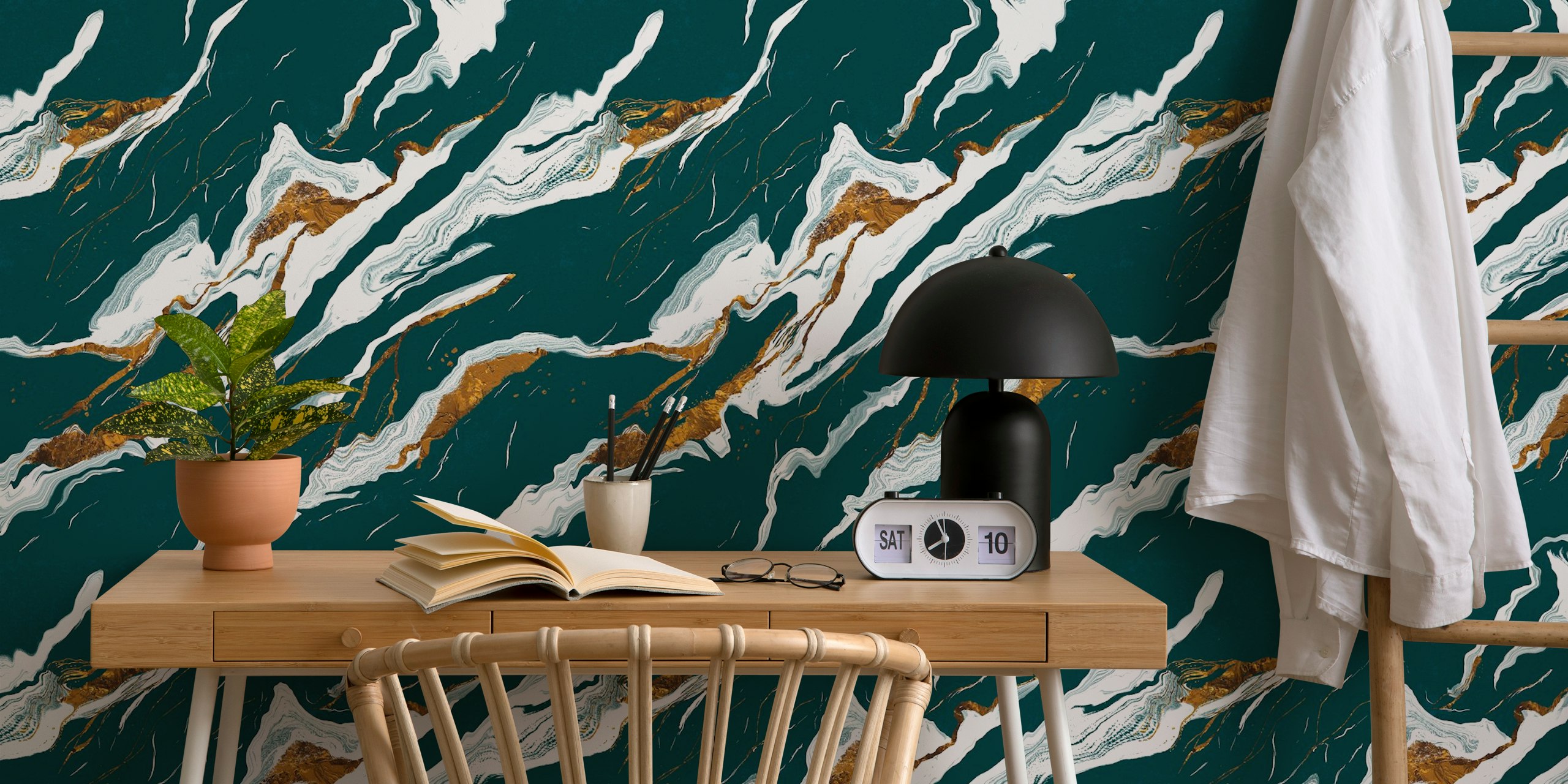 Emerald green marble wallpaper v místnosti