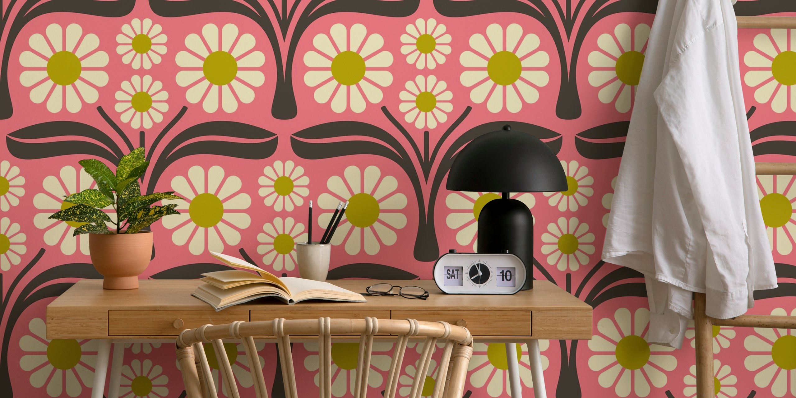 Bold Daisy Retro wallpaper in a room setting