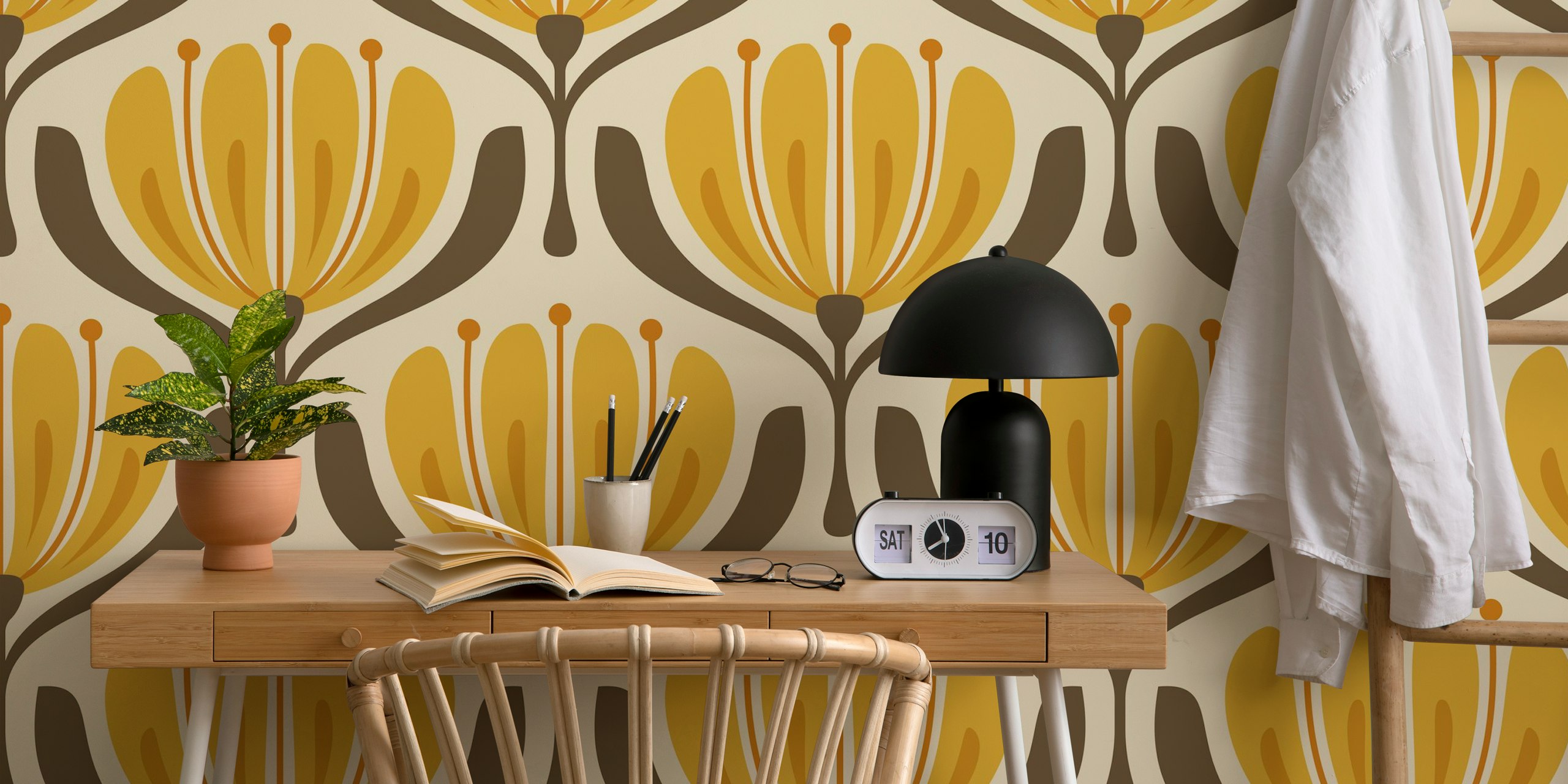 Vintage Blossom Elegance in Yellow Brown - L en una habitación