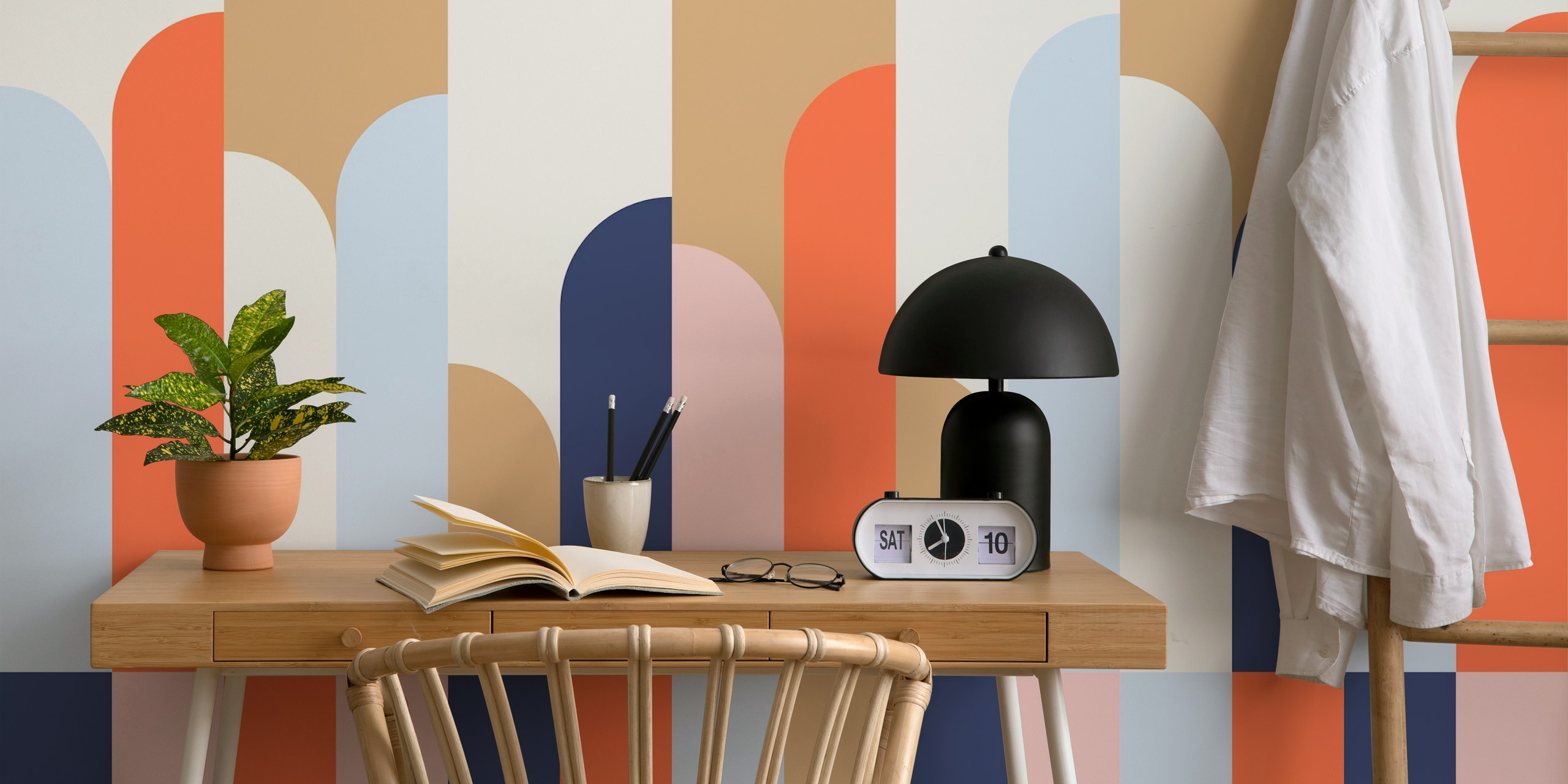Midcentury Arch Boards Repeat Pattern w pokoju