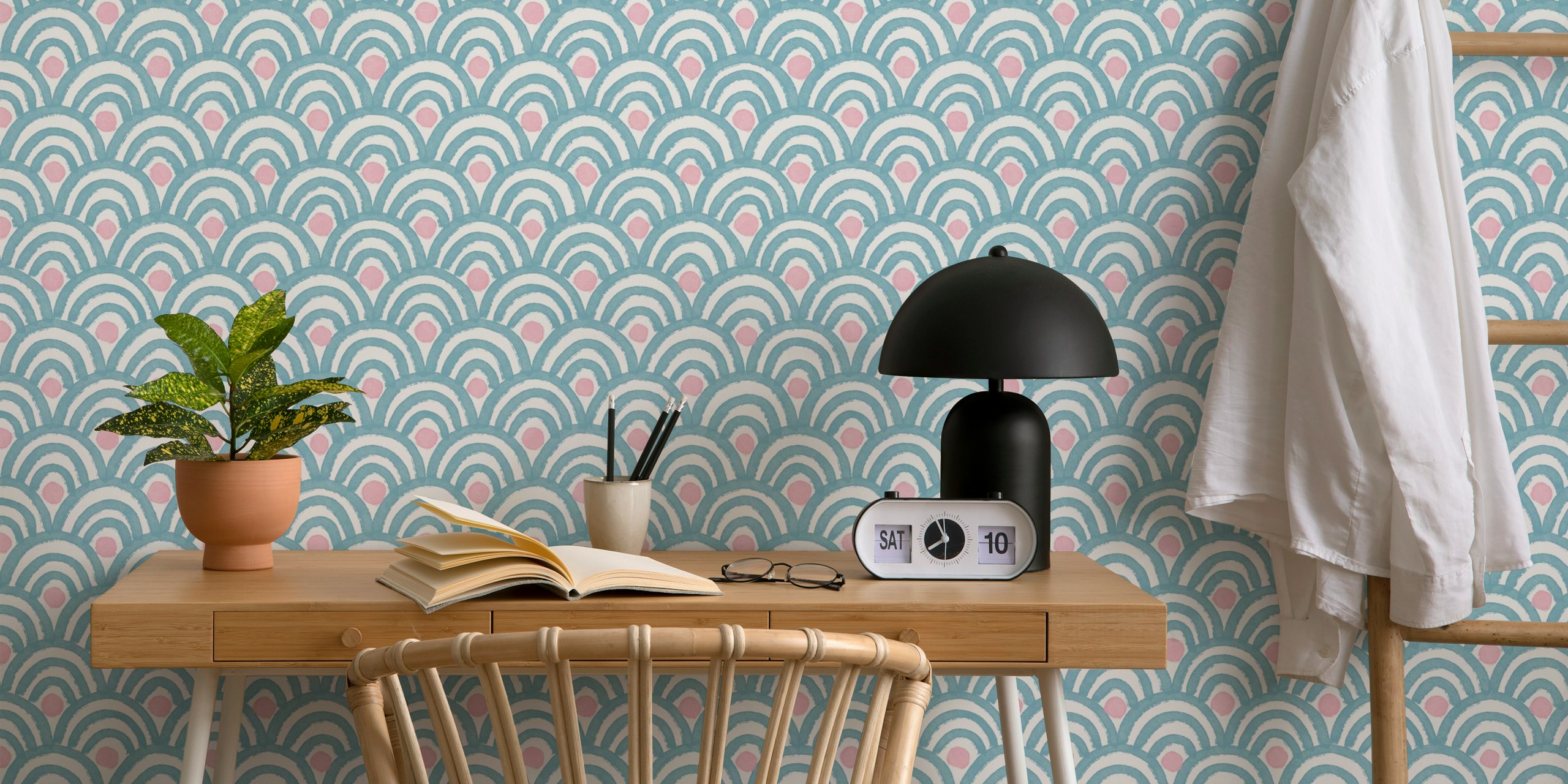 Coastal arches pattern in blue and pink, scallop print wallpaper