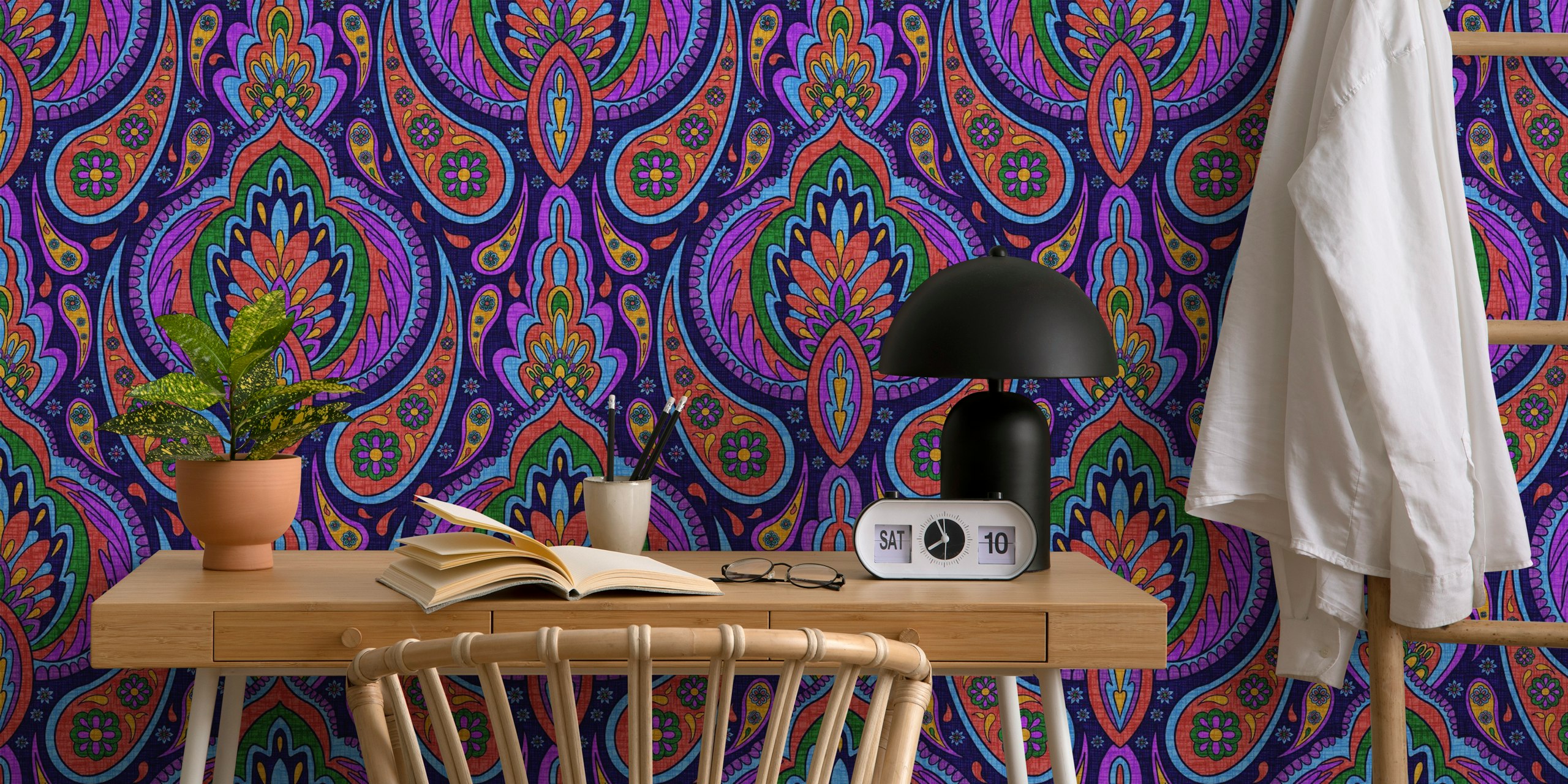 Opulent Jewel Tone Paisley-tapet i ett rum