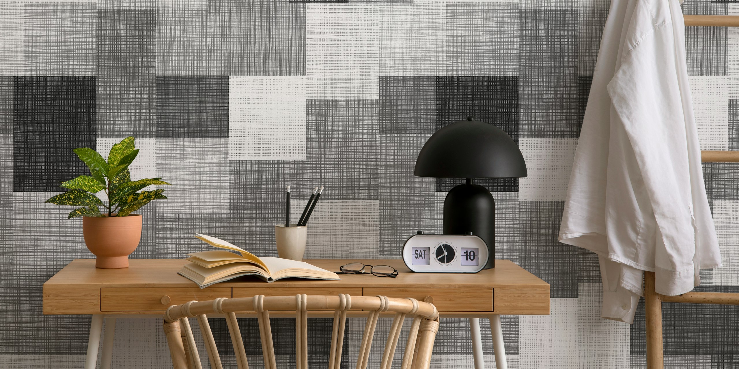 Papel de parede Monochrome Grid Harmony em um quarto