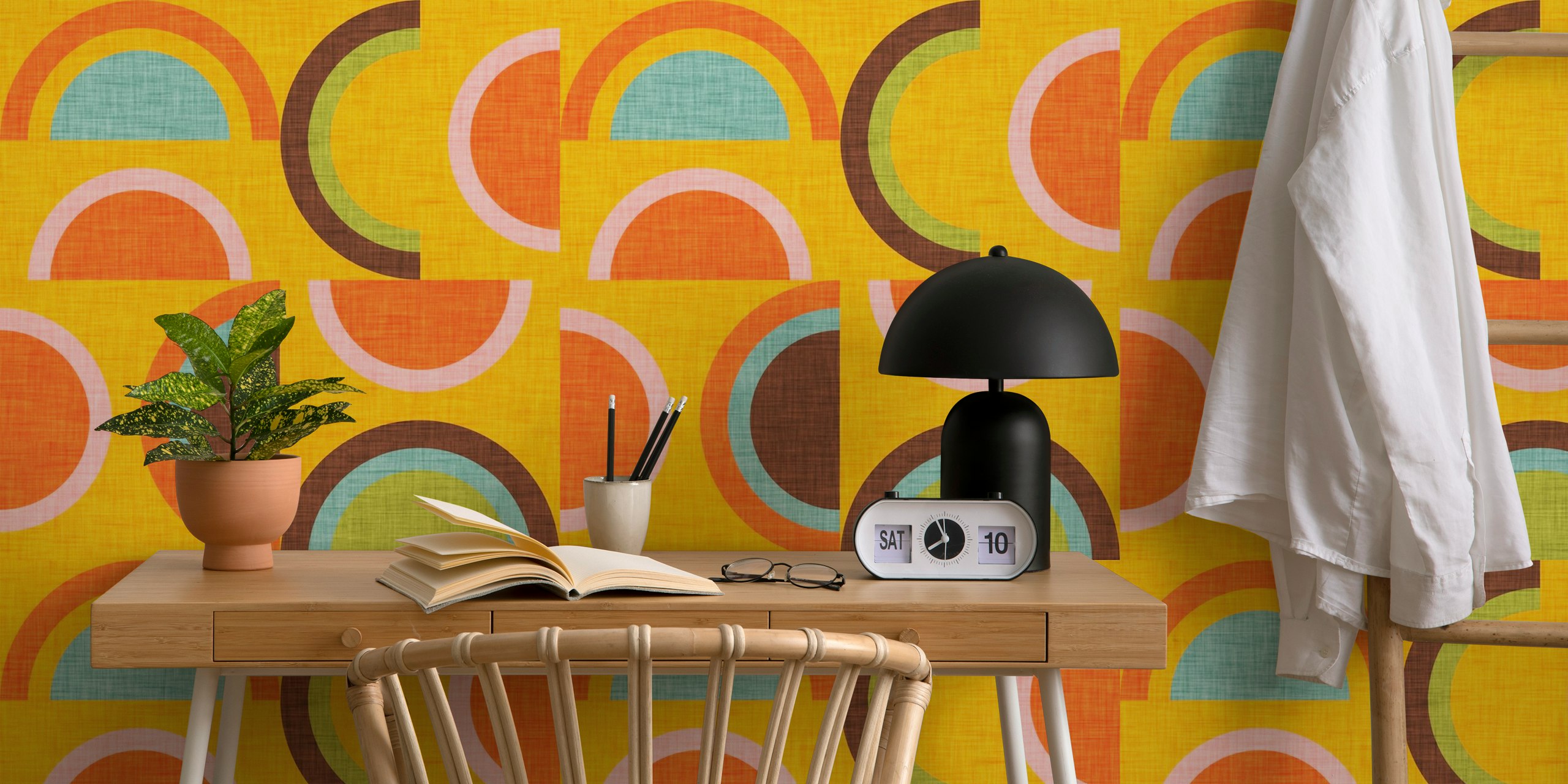 70s Semi-Rainbow Yellow - Mid Century Modern Geometry tapet i gult
