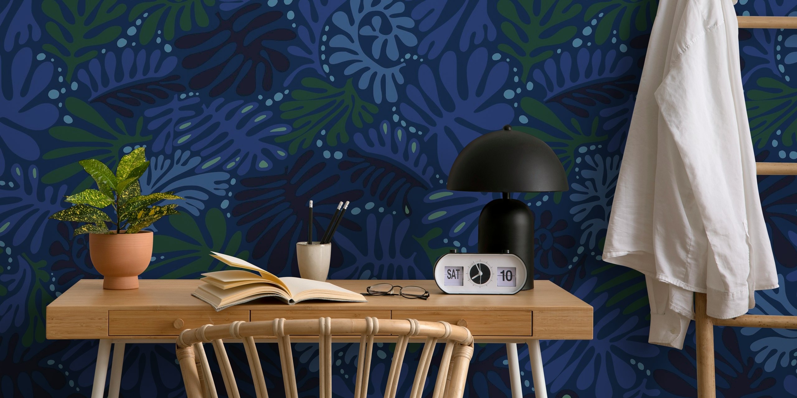 Intricate dark blue leaf pattern wallpaper