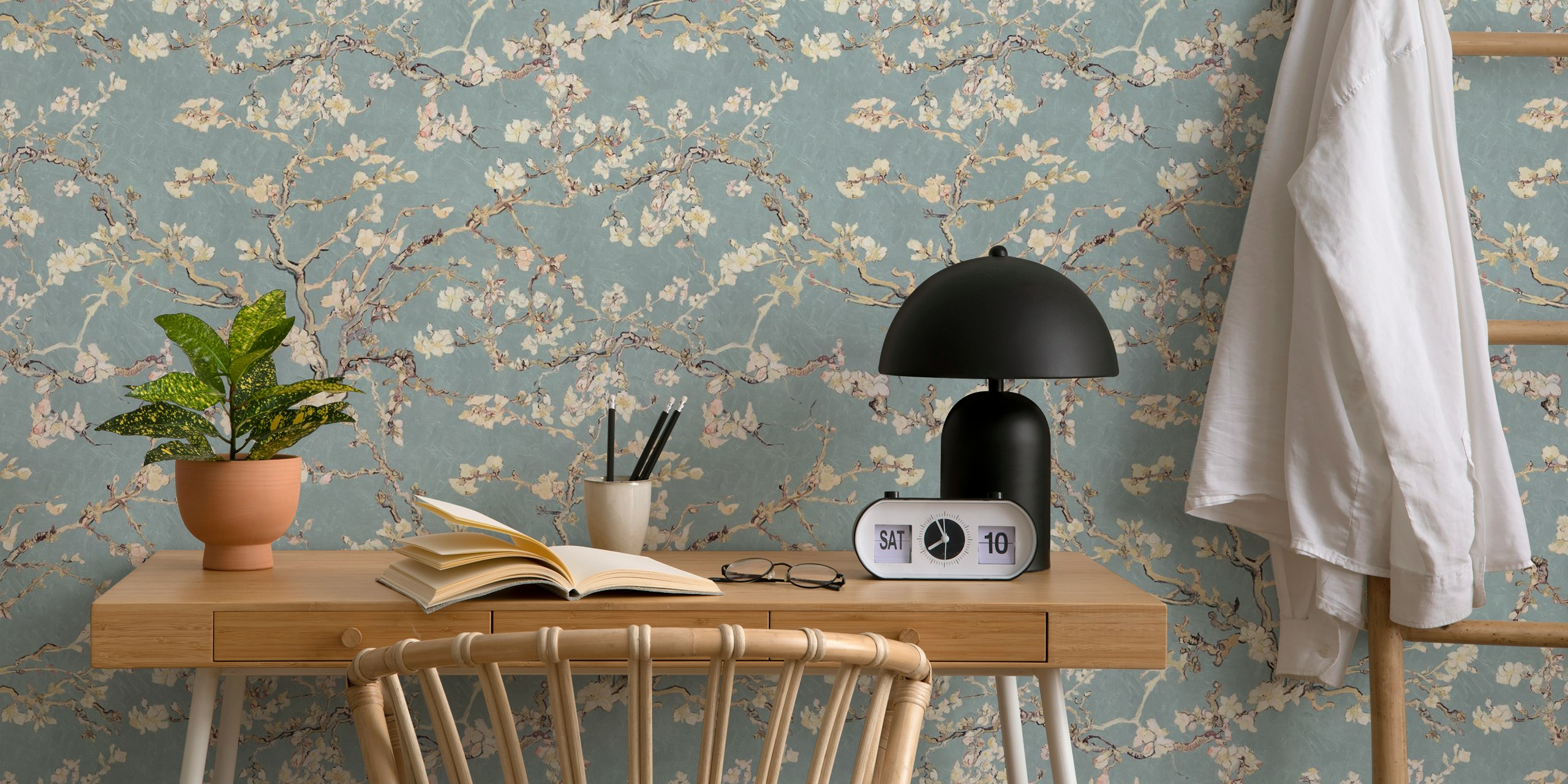 Van Gogh Almond Blossom carta da parati in una stanza