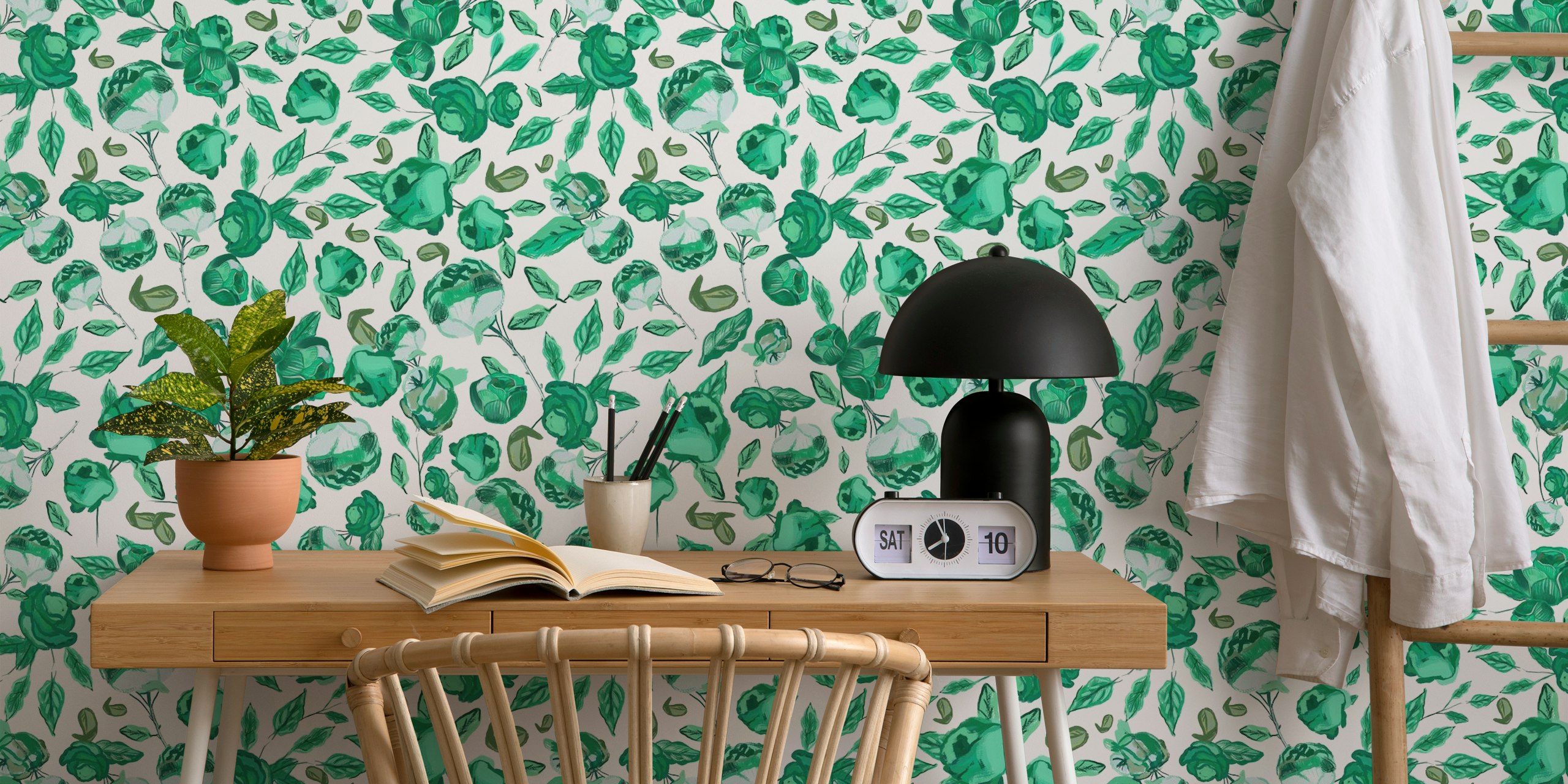 Heirloom florals green pattern tapeta w pokoju