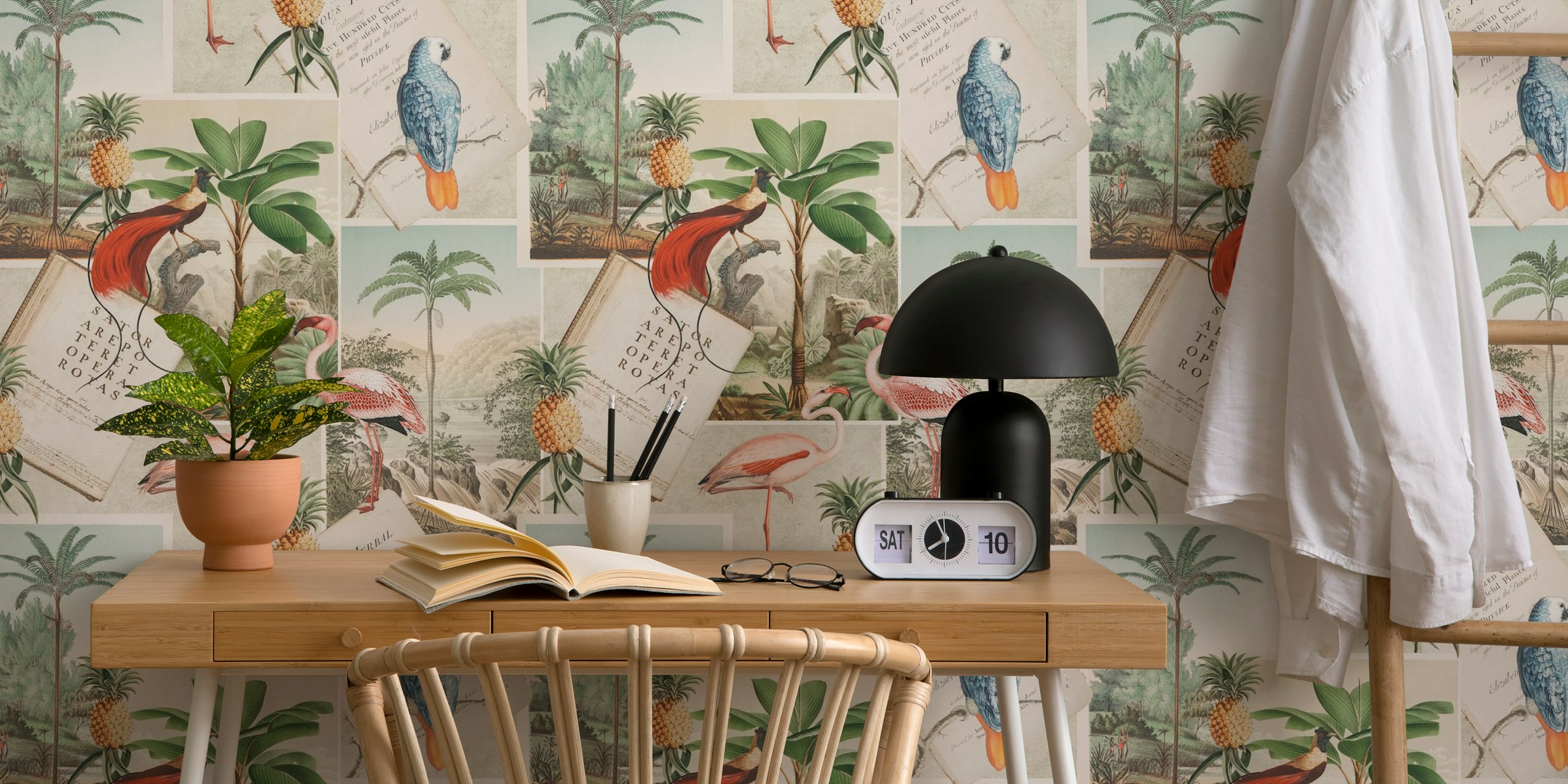 Vintage botanical collage wallpaper w pokoju