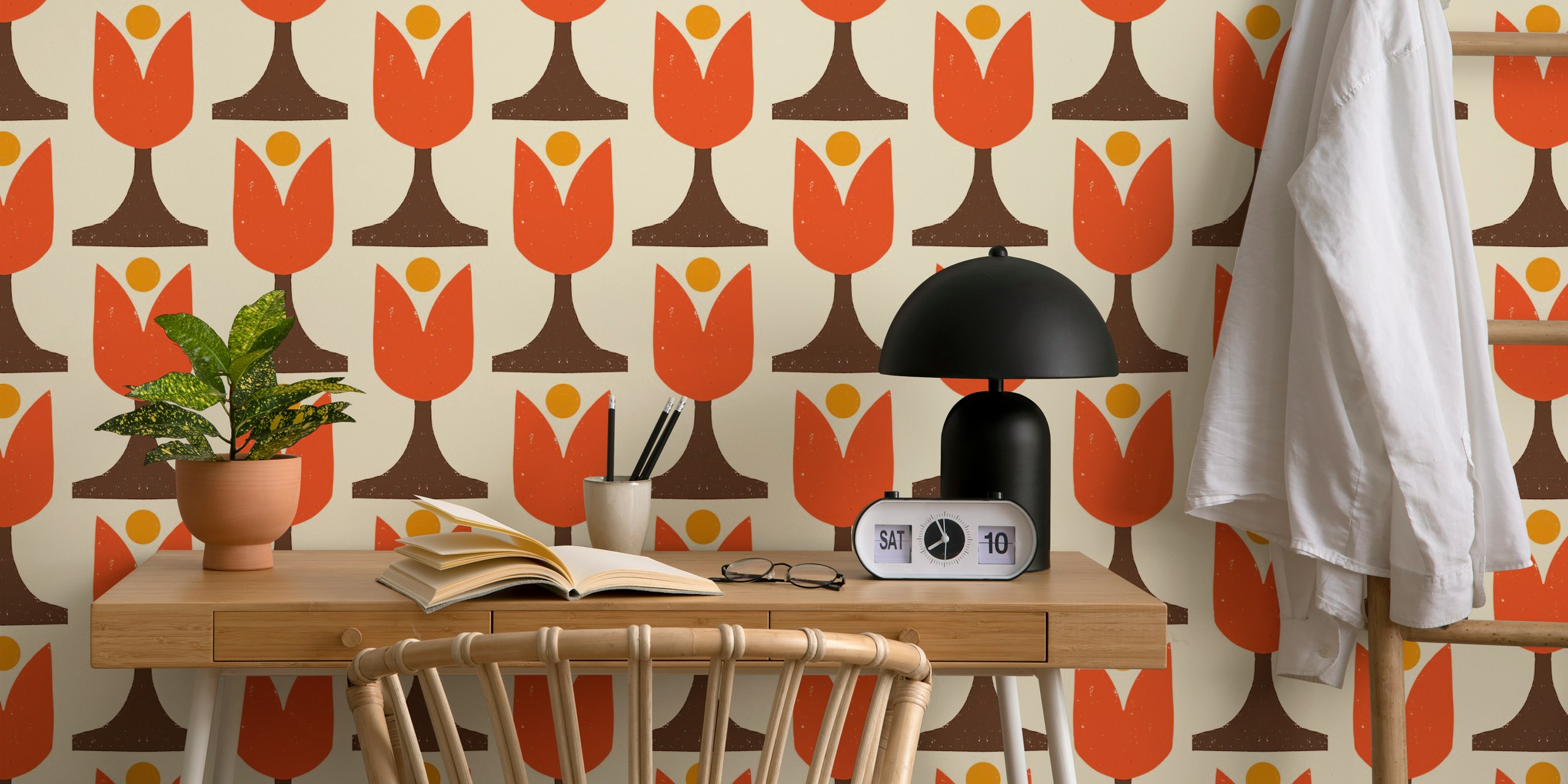 Mod 70s Flower Tulip Vanilla Brown tapet i et rum