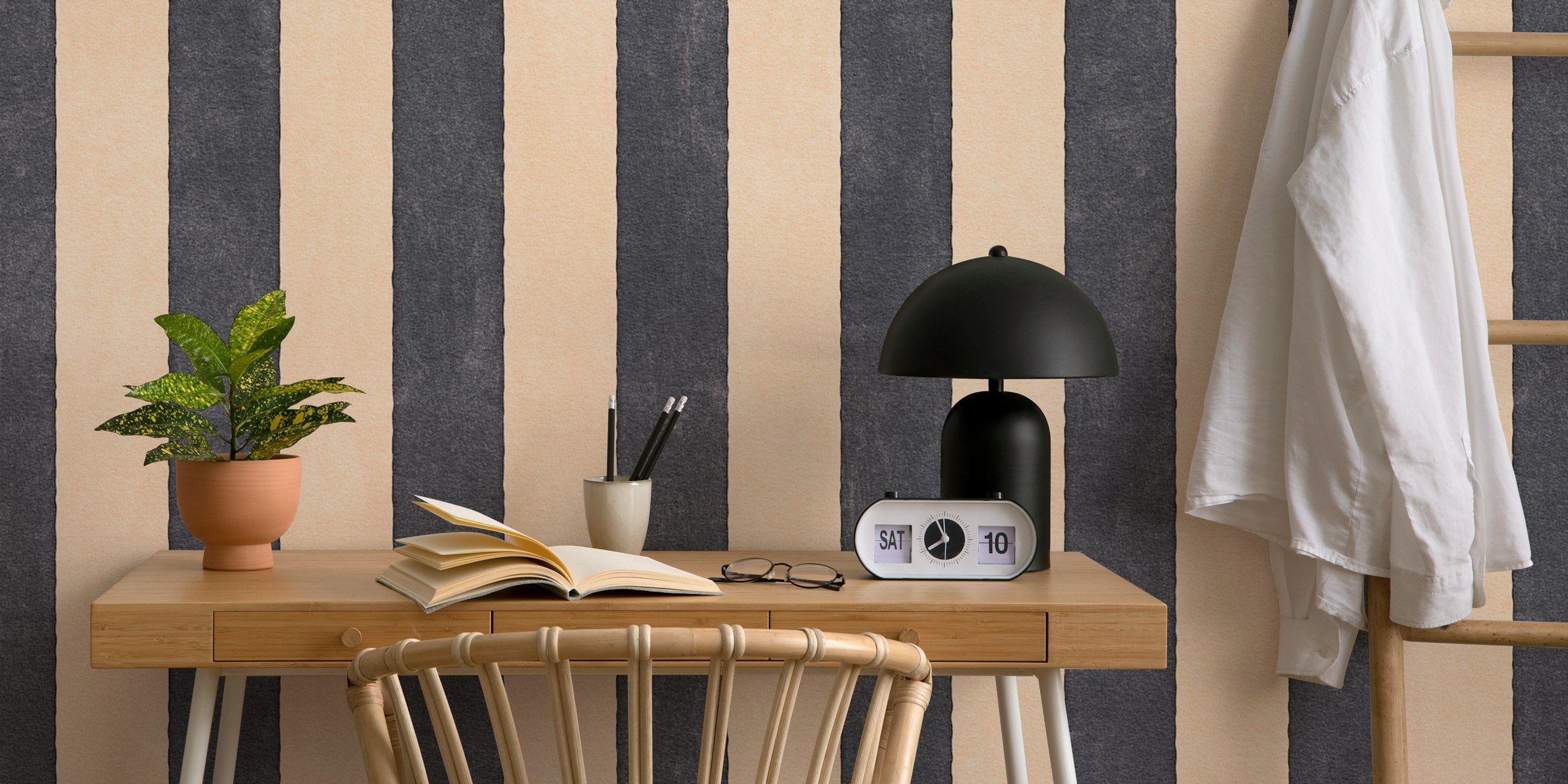 Basaltic striped wallpaper in a room