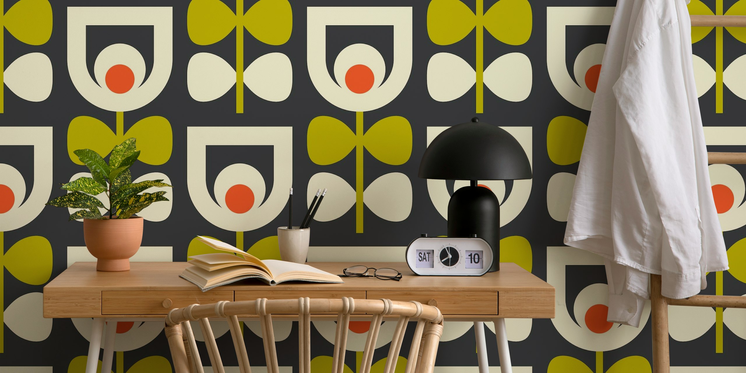 Green and orange retro floral pattern wallpaper