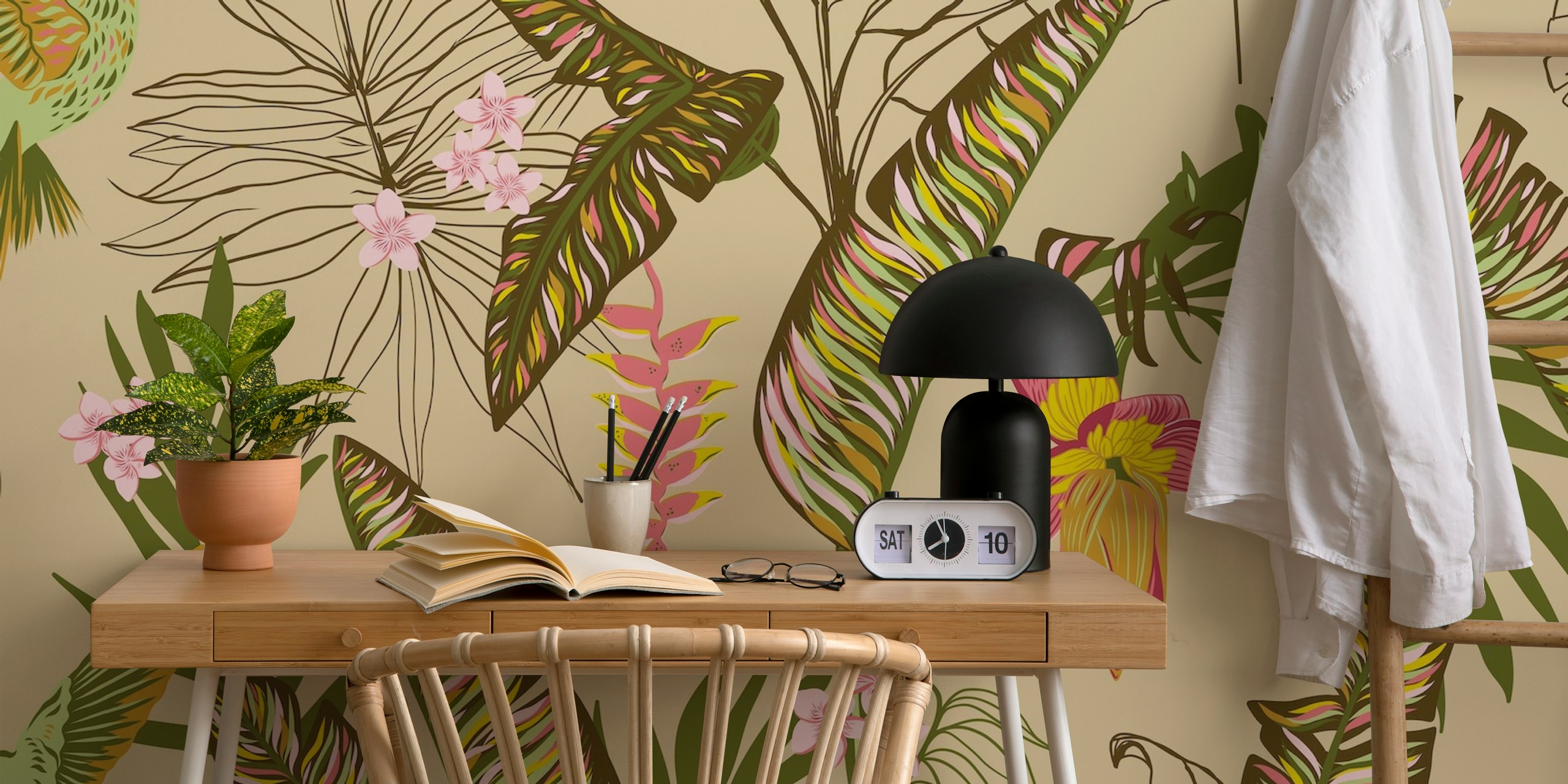 Banana leaves and hummingbirds wallpaper in room