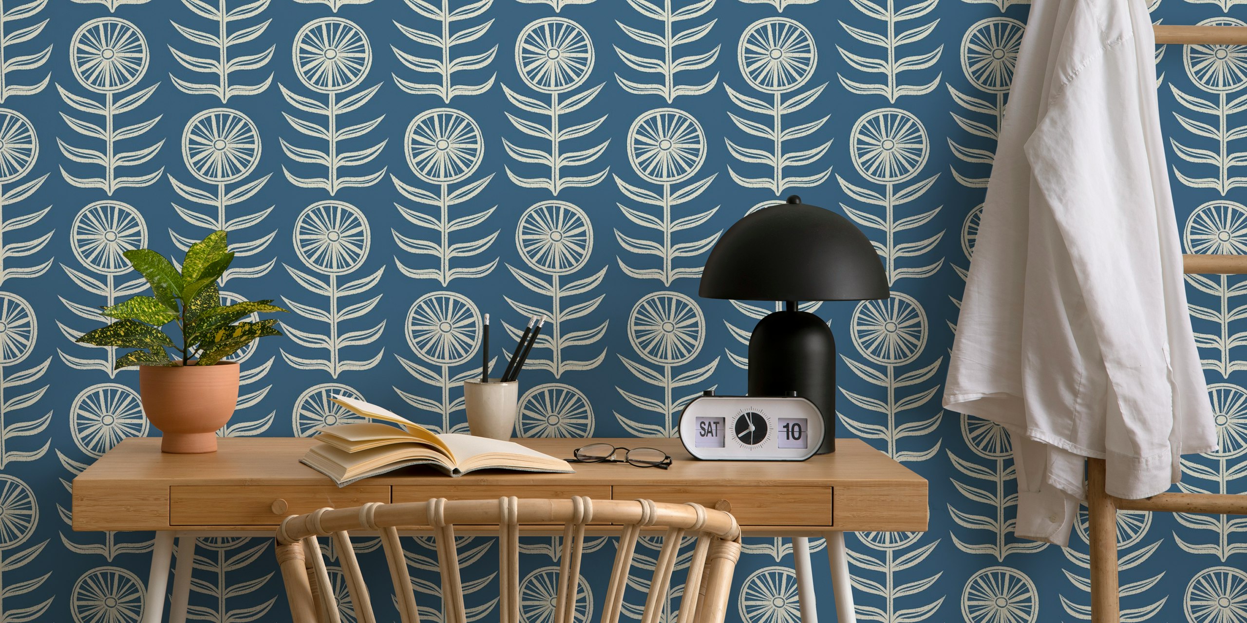 Blue and white floral pattern wallpaper