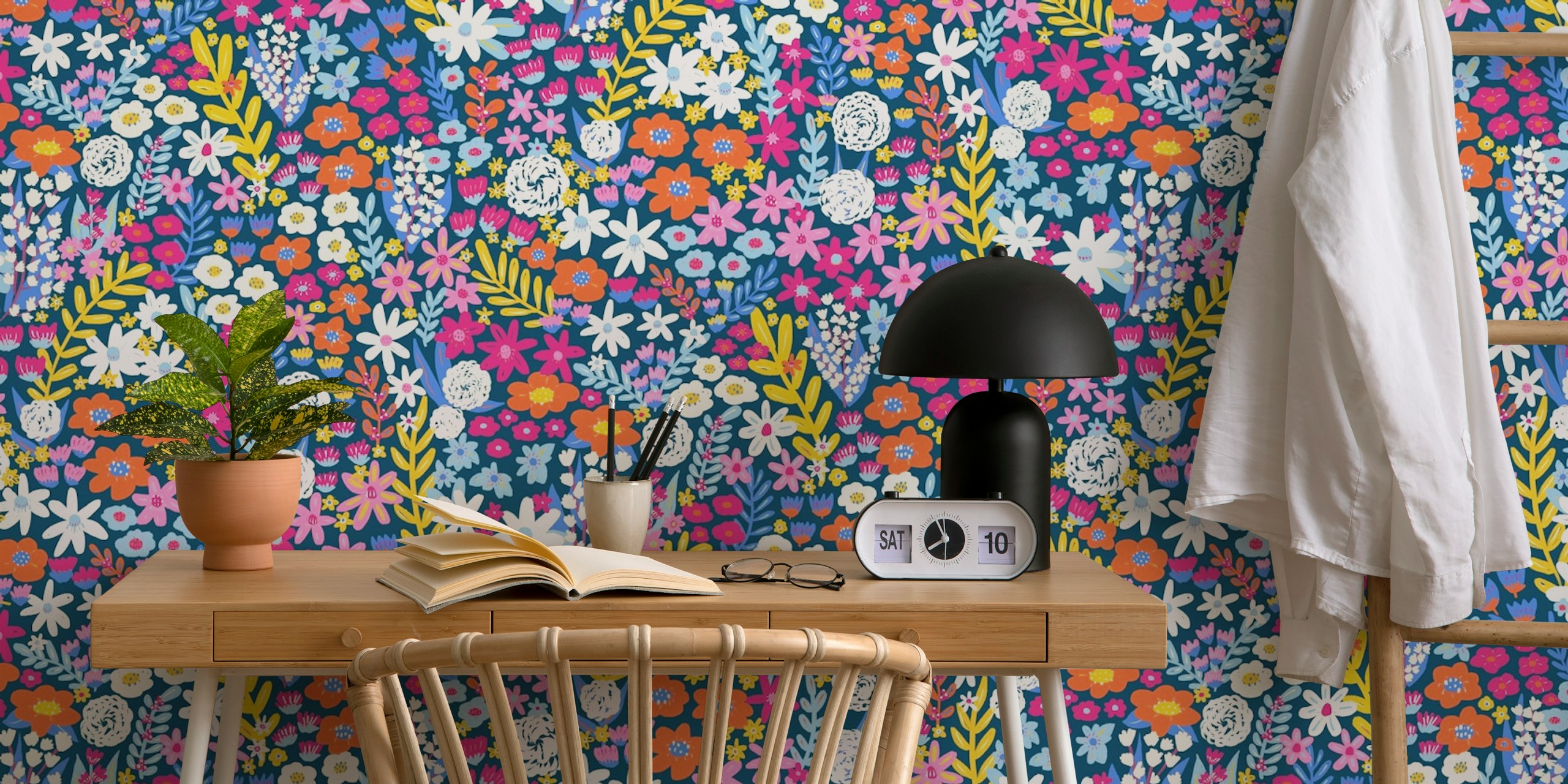 Fotomural colorido prado de flores silvestres con un vívido tema primaveral