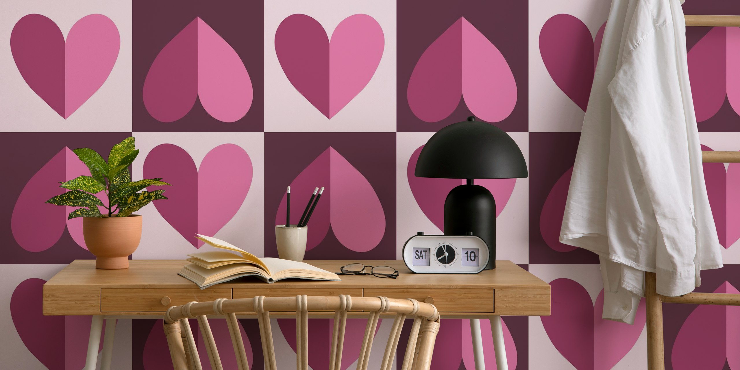 Tapeta Plum Purple Checkerboard Hearts w pokoju
