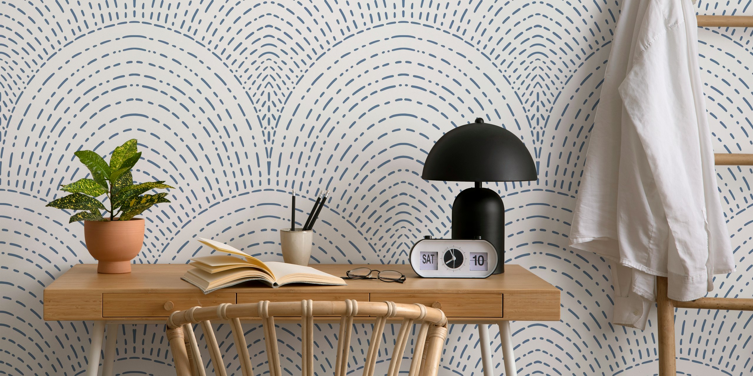 Navy blue geometric arches on a white background wallpaper
