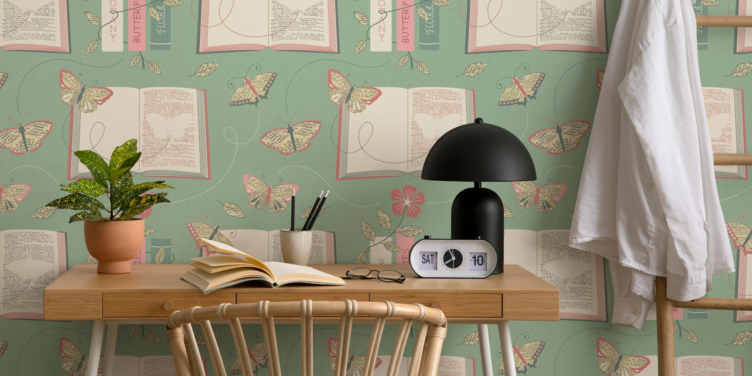 Un mural de la biblioteca surrealista con libros abiertos, flores y mariposas sobre un fondo verde