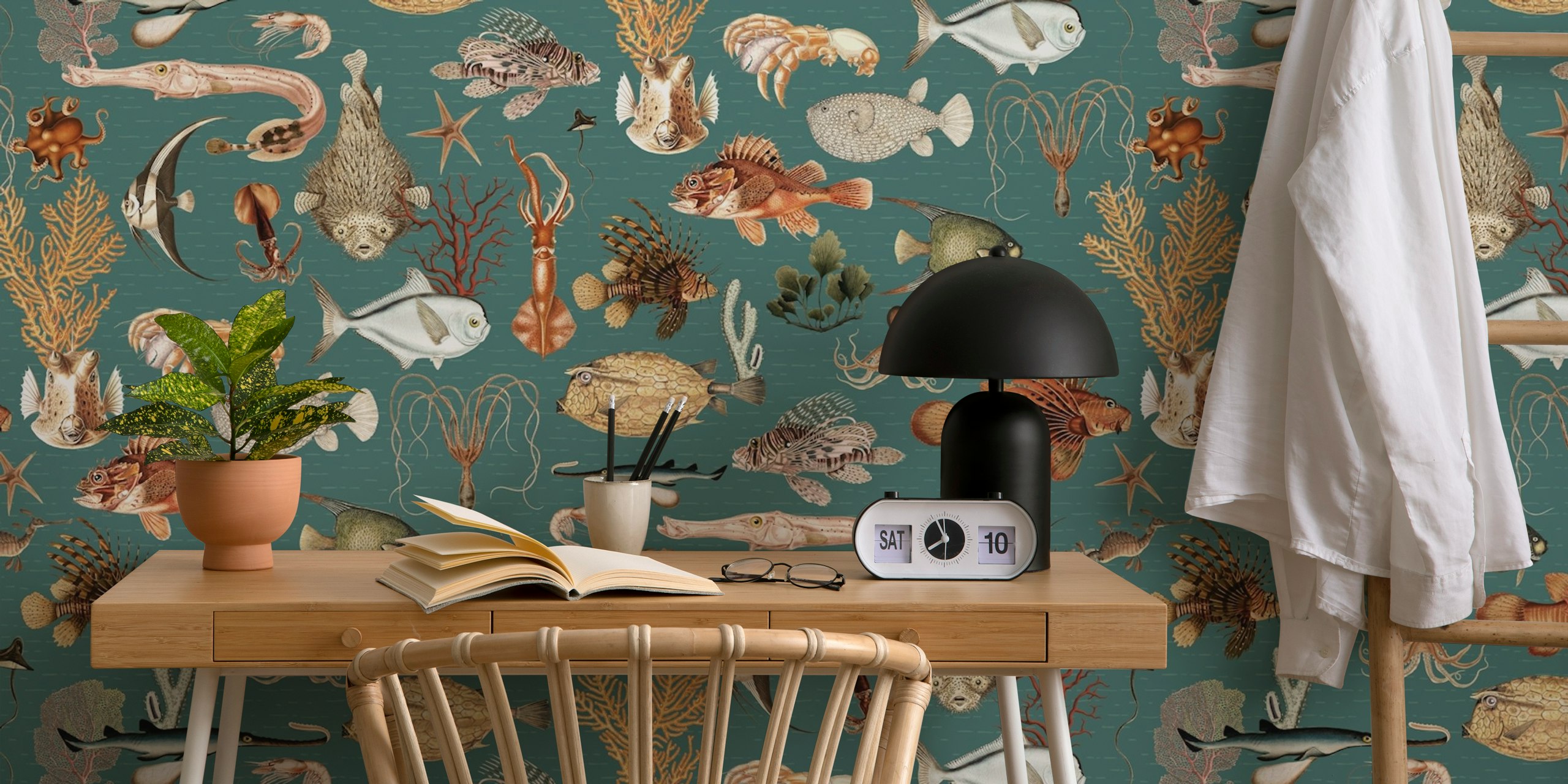 Ταπετσαρία Oceania Fauna Artistry σε ένα δωμάτιο