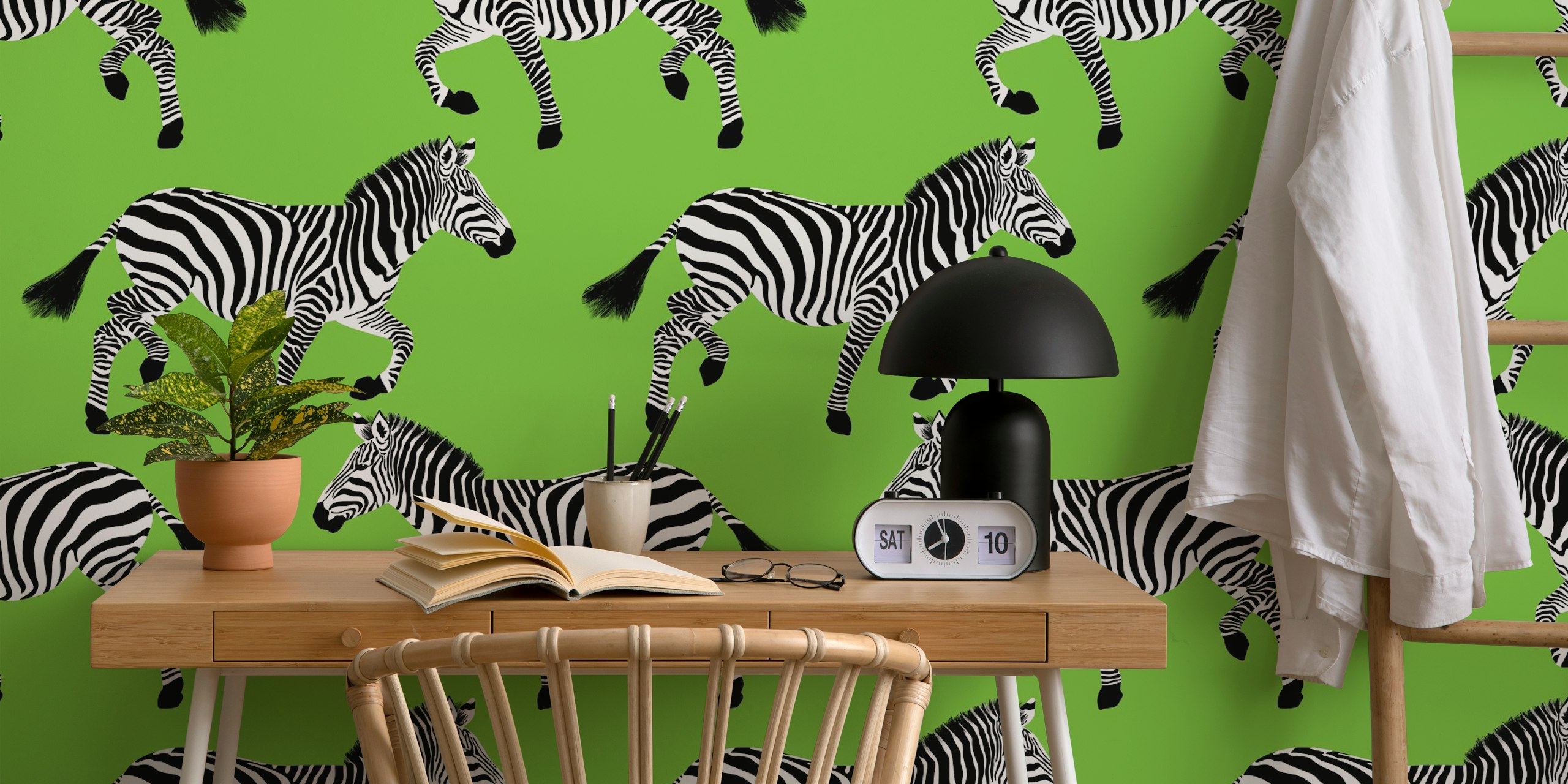 Zebra wallpaper i ett grönt rum