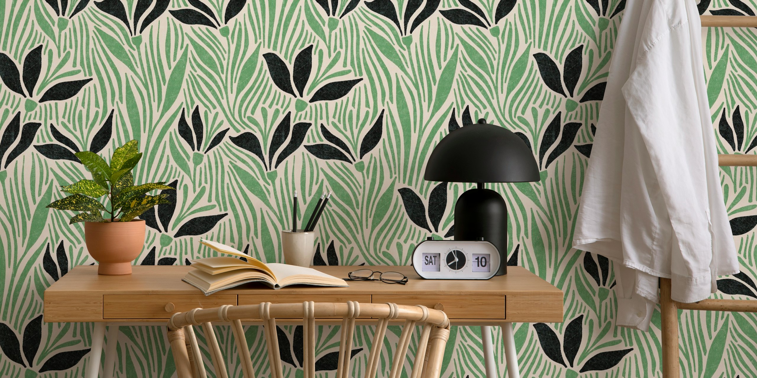 Green floral design with black outlines and leaves wallpaper