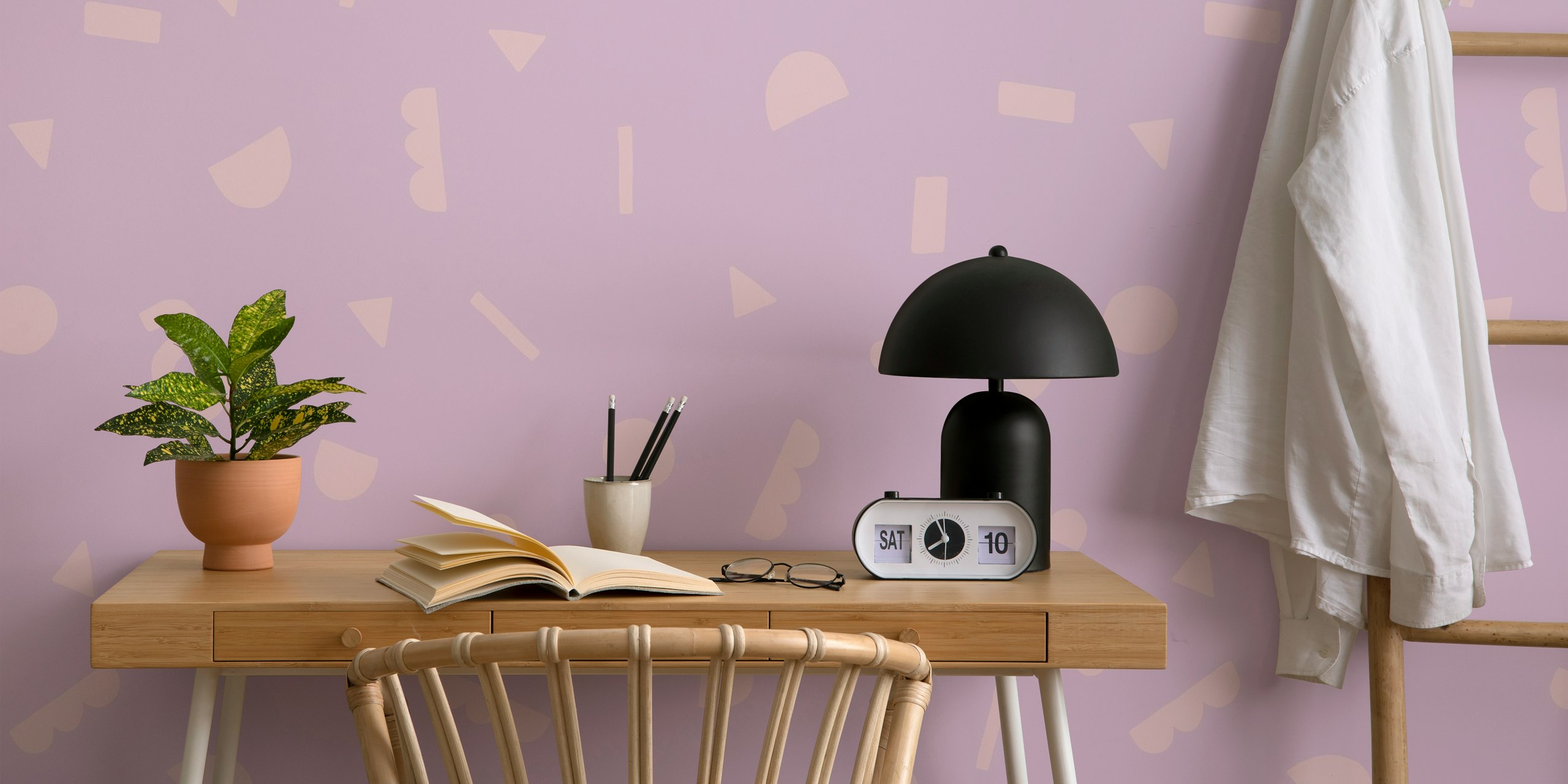 Geometric shapes in soft lilac tones wallpaper
