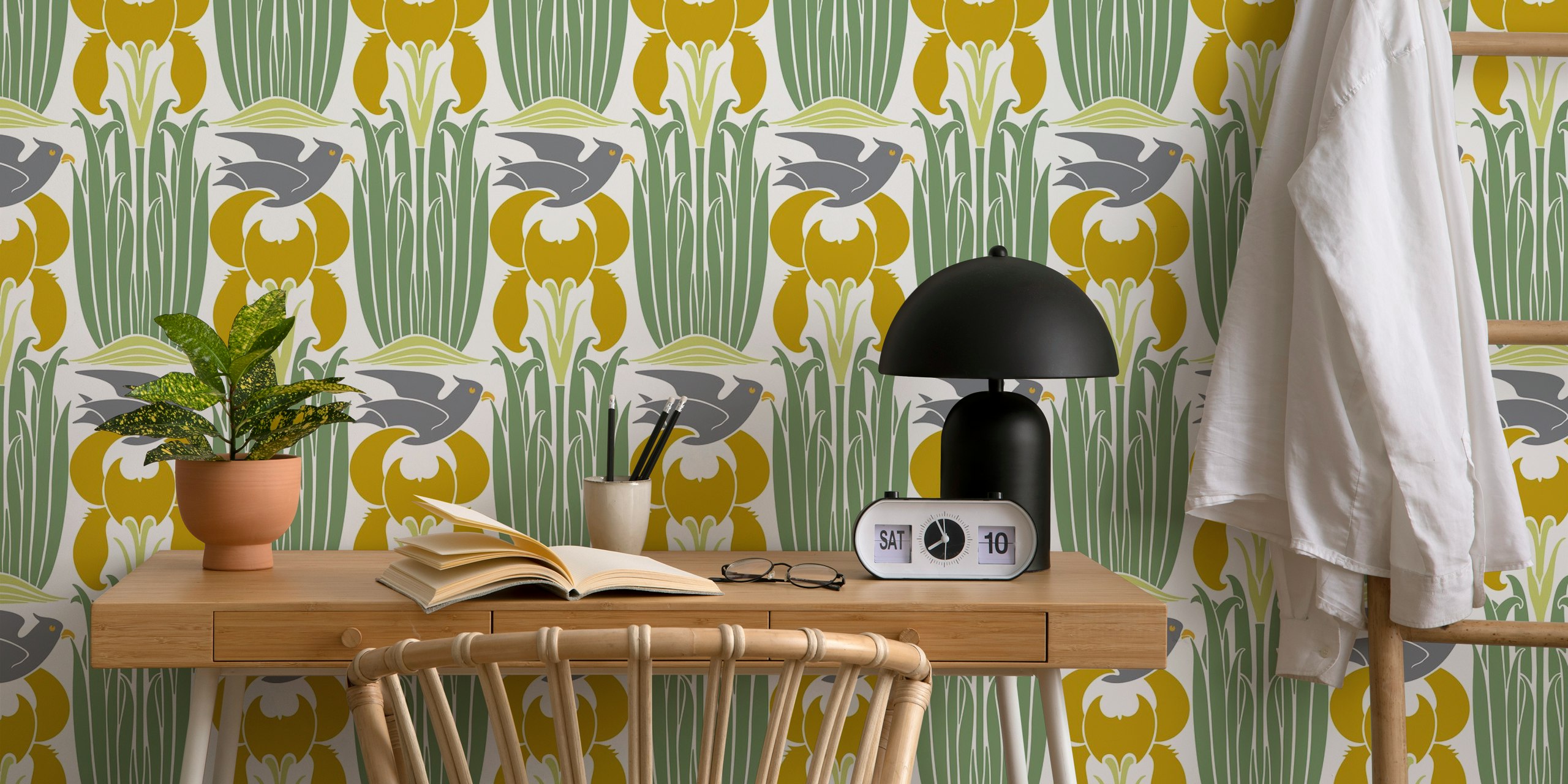 Vintage Art Nouveau Merle pattern wallpaper