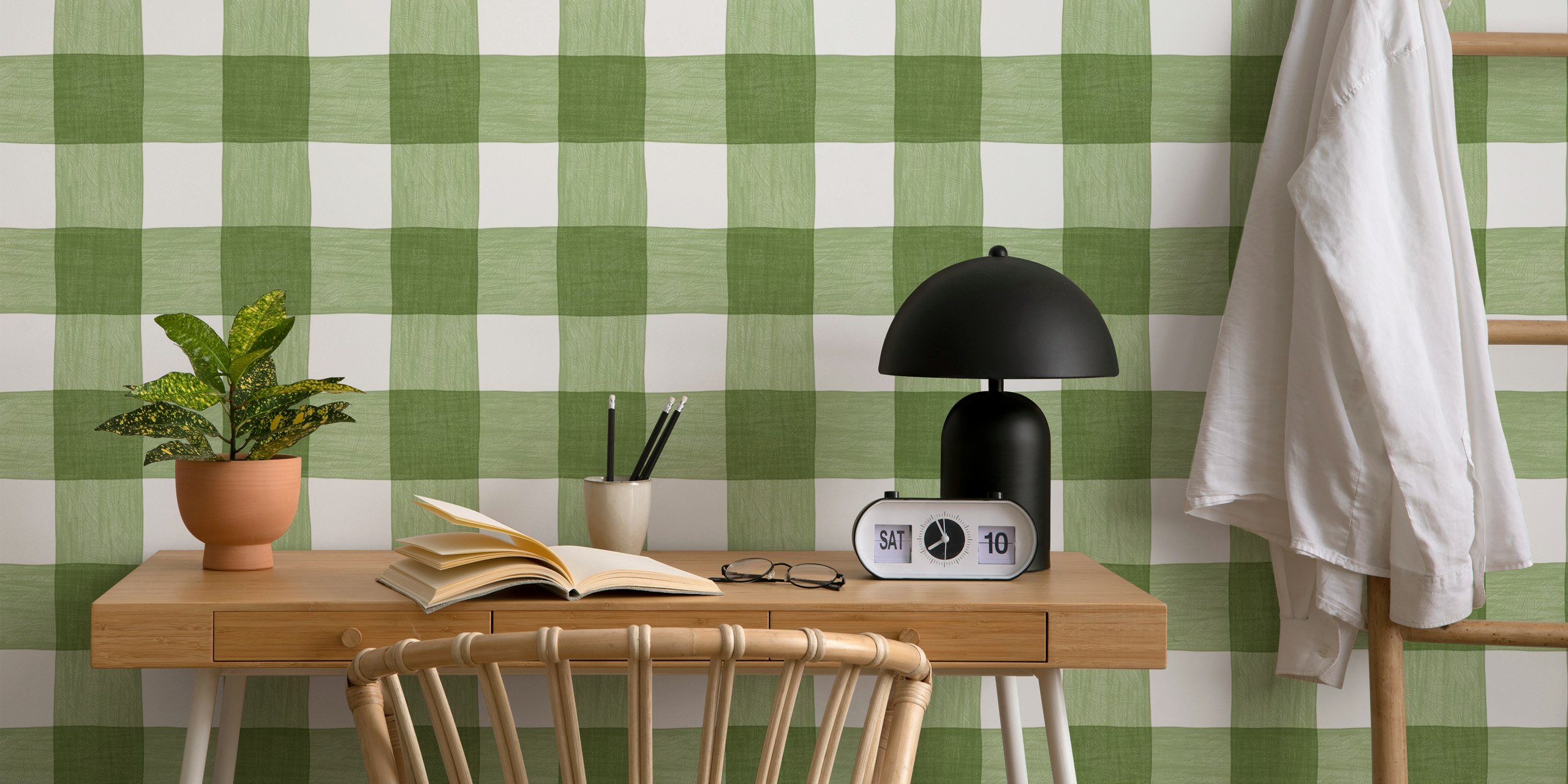 Hand-painted gingham wallpaper i grønn