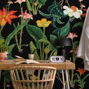 Botanical Vintage Floral Black