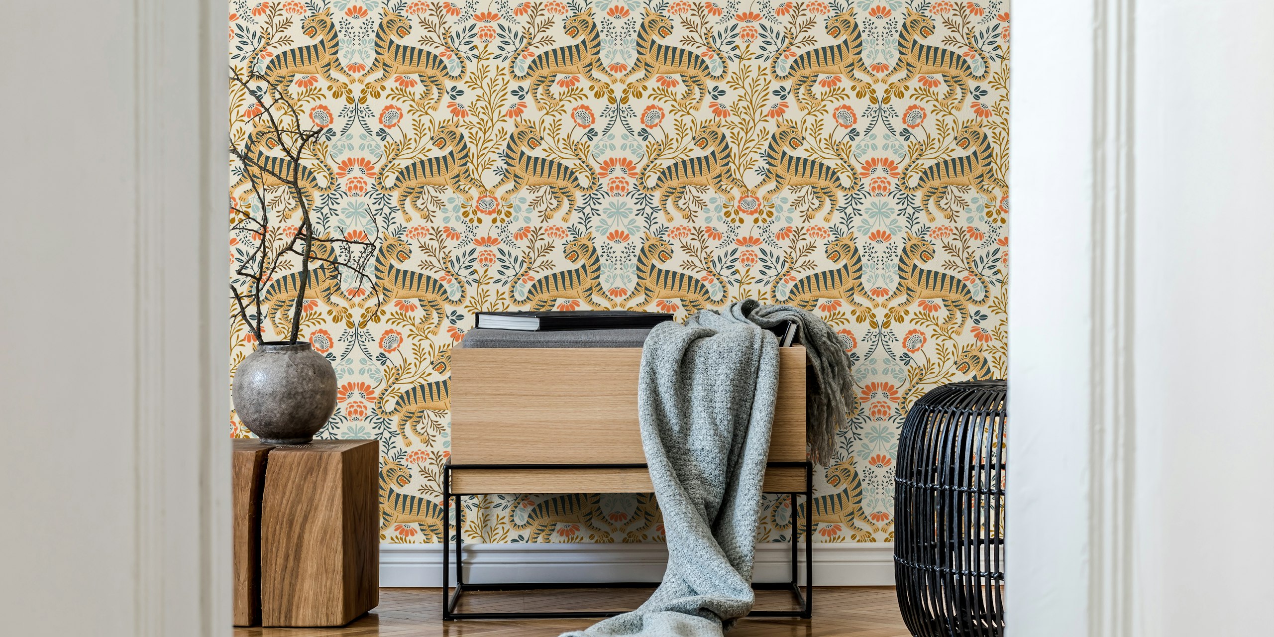 Design tapety Wild Tiger Blooms v místnosti