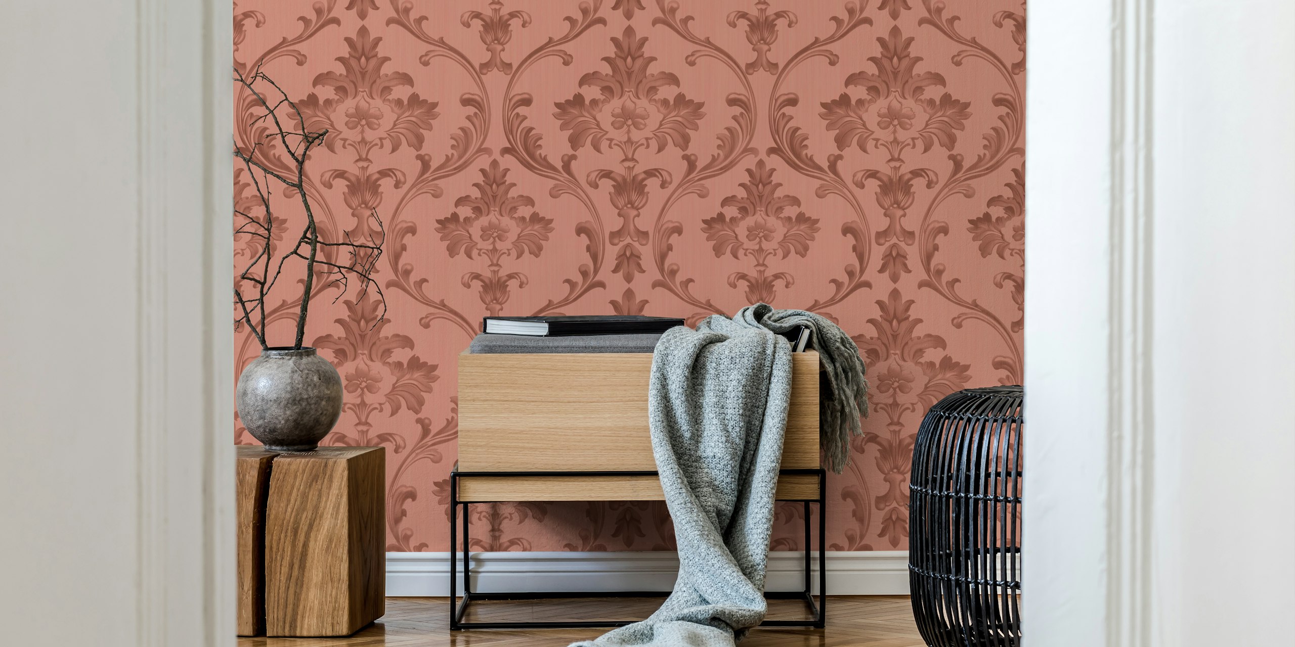 Papel pintado Elegant Regency Victorian Swirl en una habitación