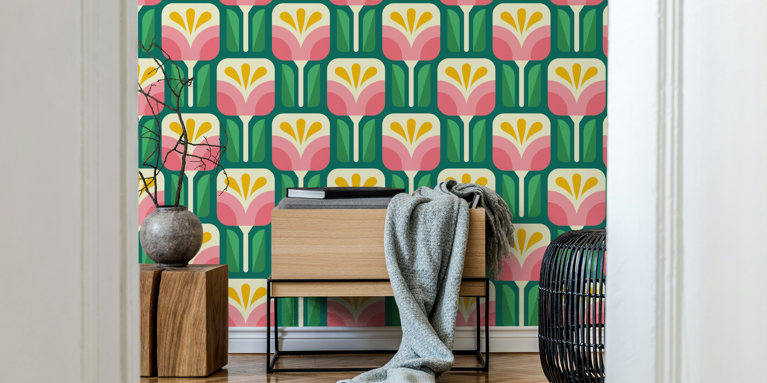 Pink and Green Bold Geometric Blooms tapet i et rum