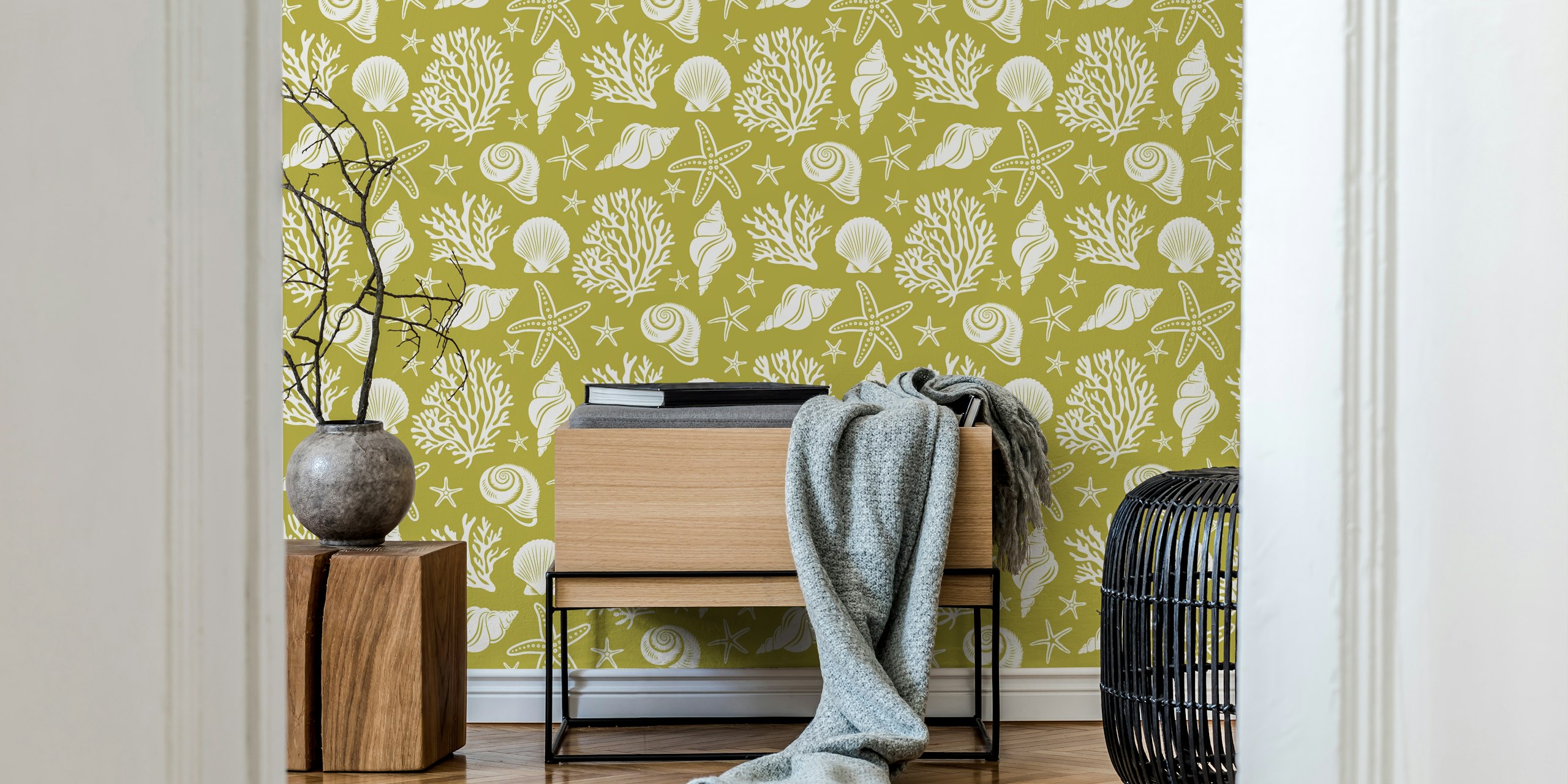 Seaside Treasures sage papel tapiz en una habitación