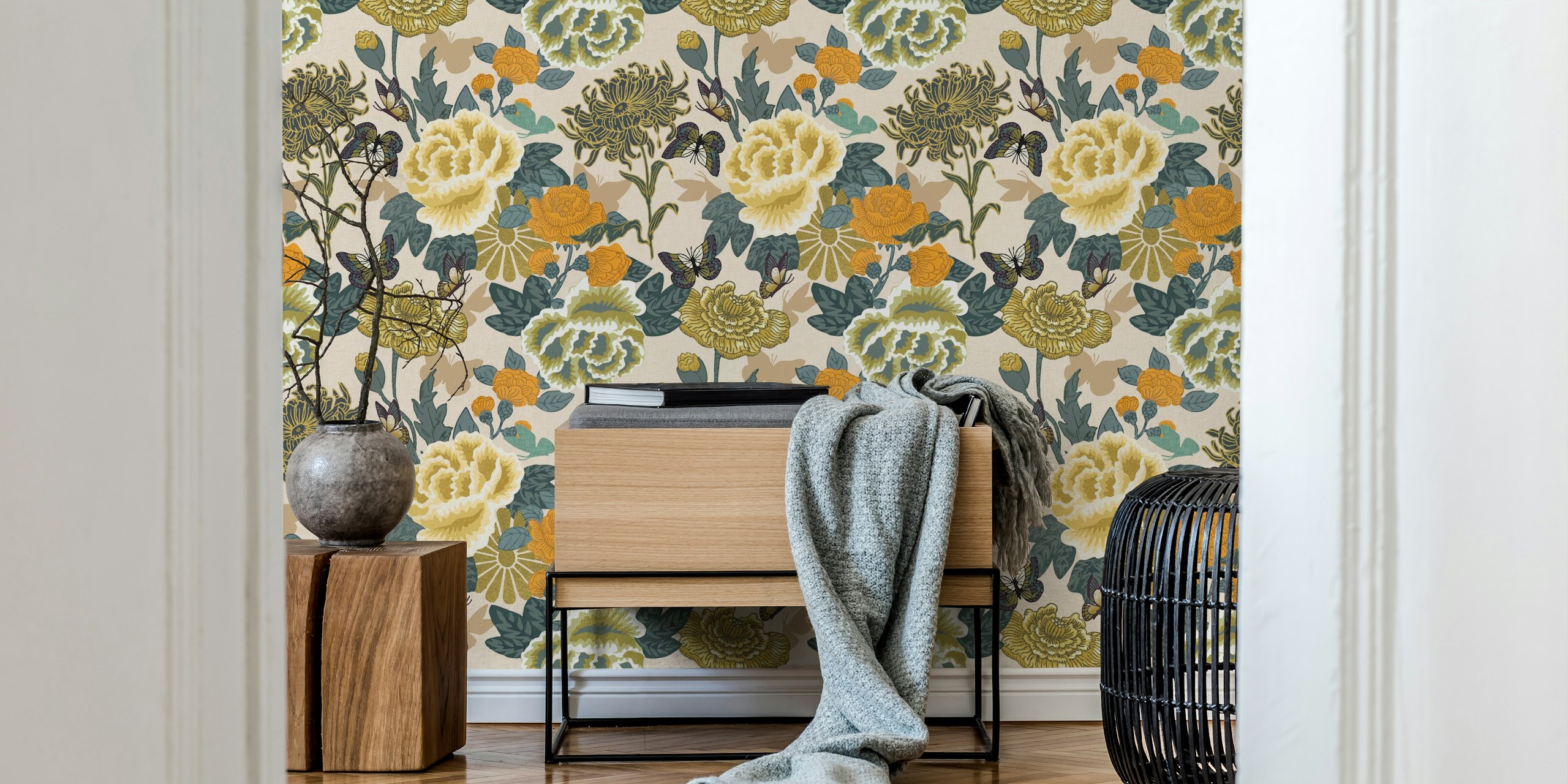 Timeless Blossoms and Butterflies behang in een kamer