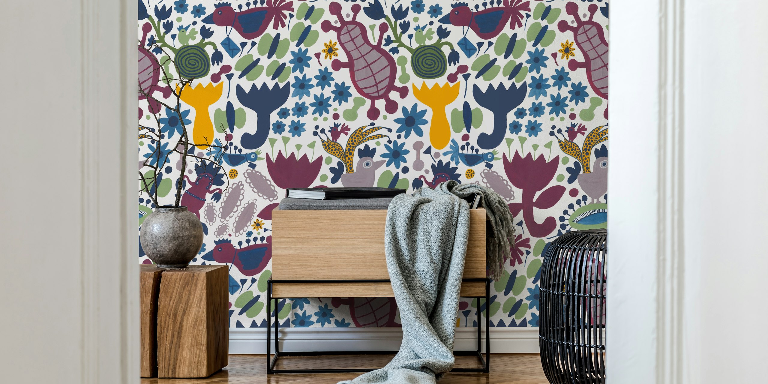 Ebba Burgundy Medium tapet i et rum