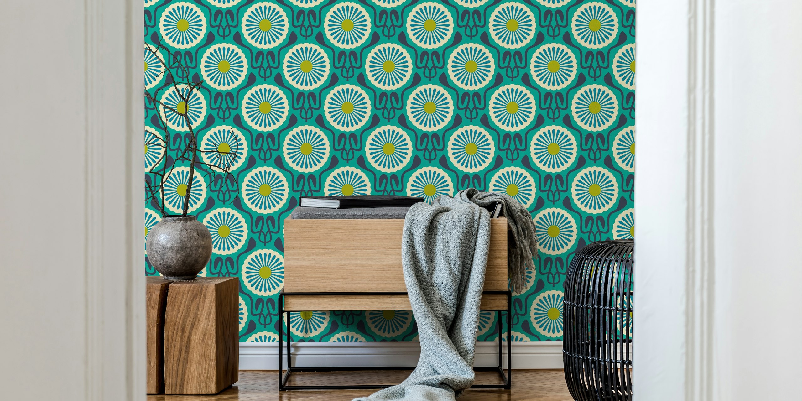 Chic Daisy Delight wallpaper in una stanza