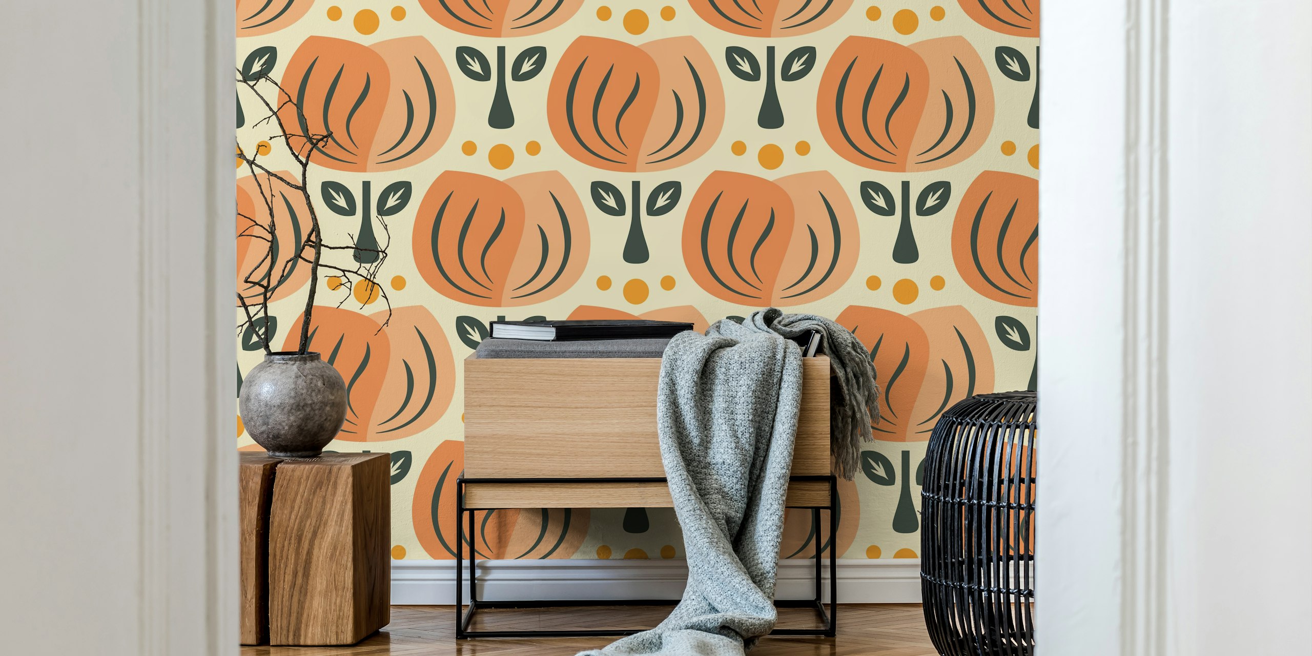Retro Tulip Elegance wallpaper in een stijlvolle kamer