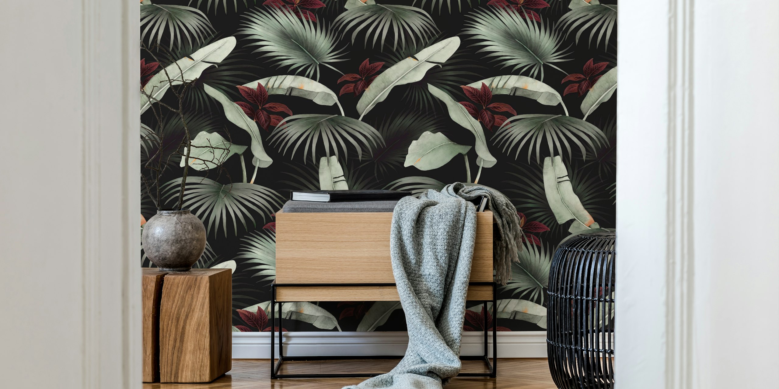 Ταπετσαρία Dark Palms σε μια κομψή αίθουσα