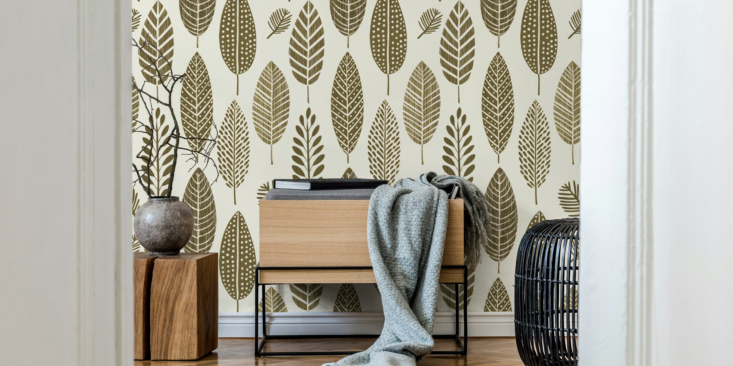 Green leaf pattern wallpaper with minimalist design