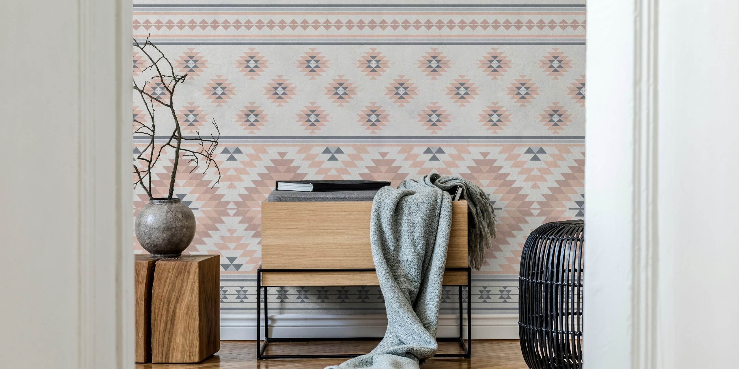 Mural de parede Kilim Stripes em Blush Pink Grey com padrões étnicos