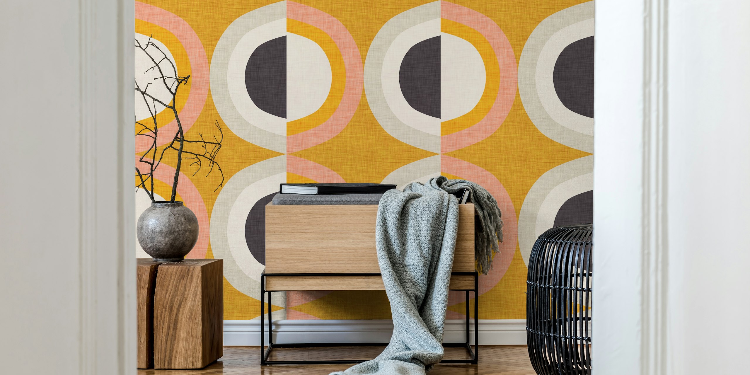 Mural de parede de estilo moderno de meados do século com formas geométricas em amarelo e carvão