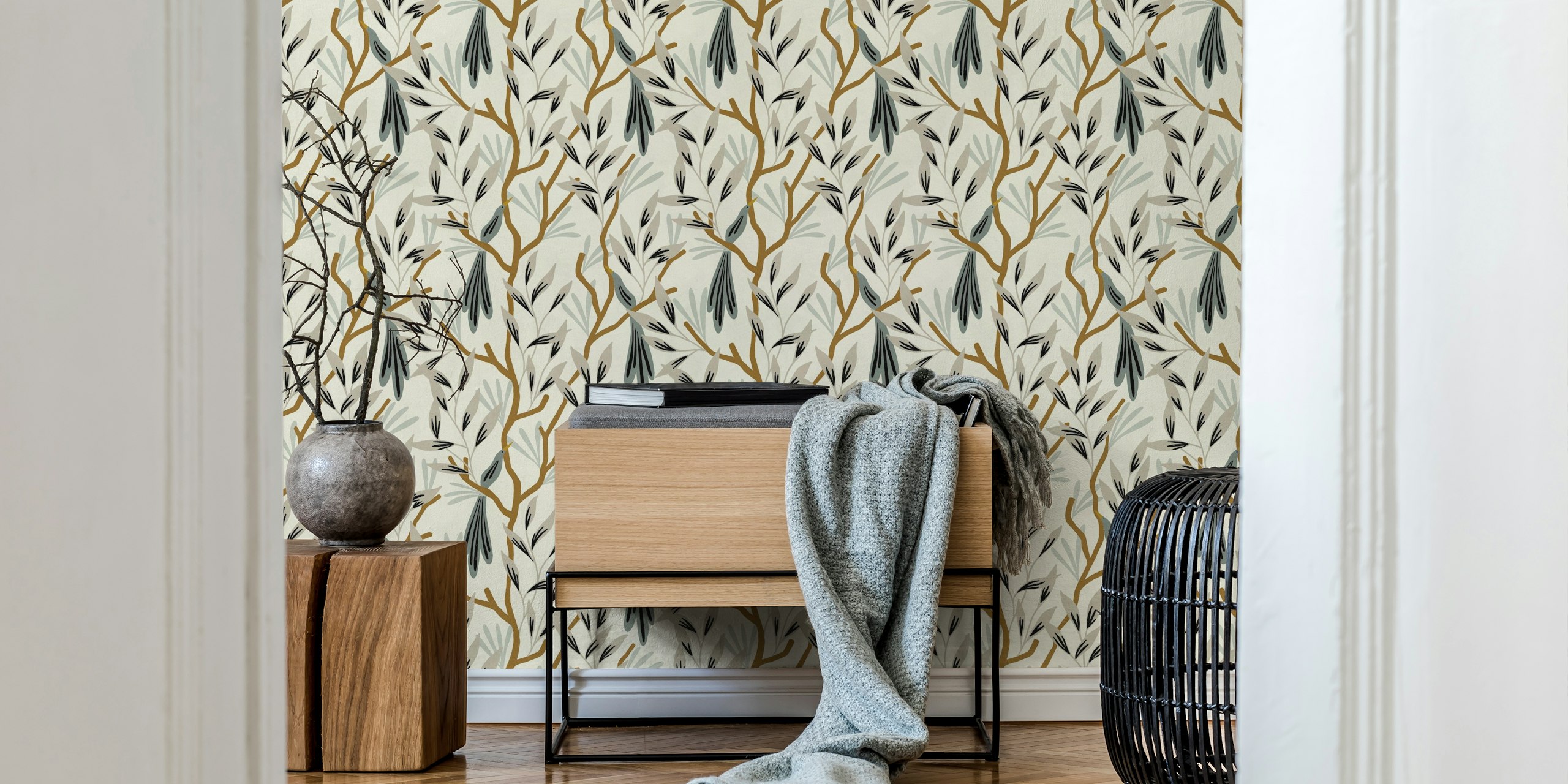 Cyril beige behang weergegeven in een kamer