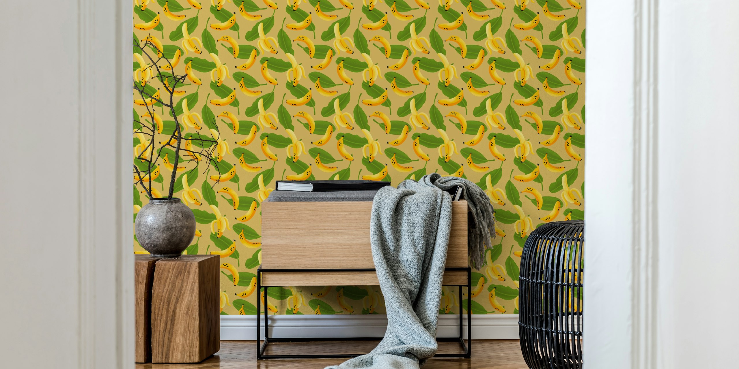 Banana Pattern on Tan en una habitación