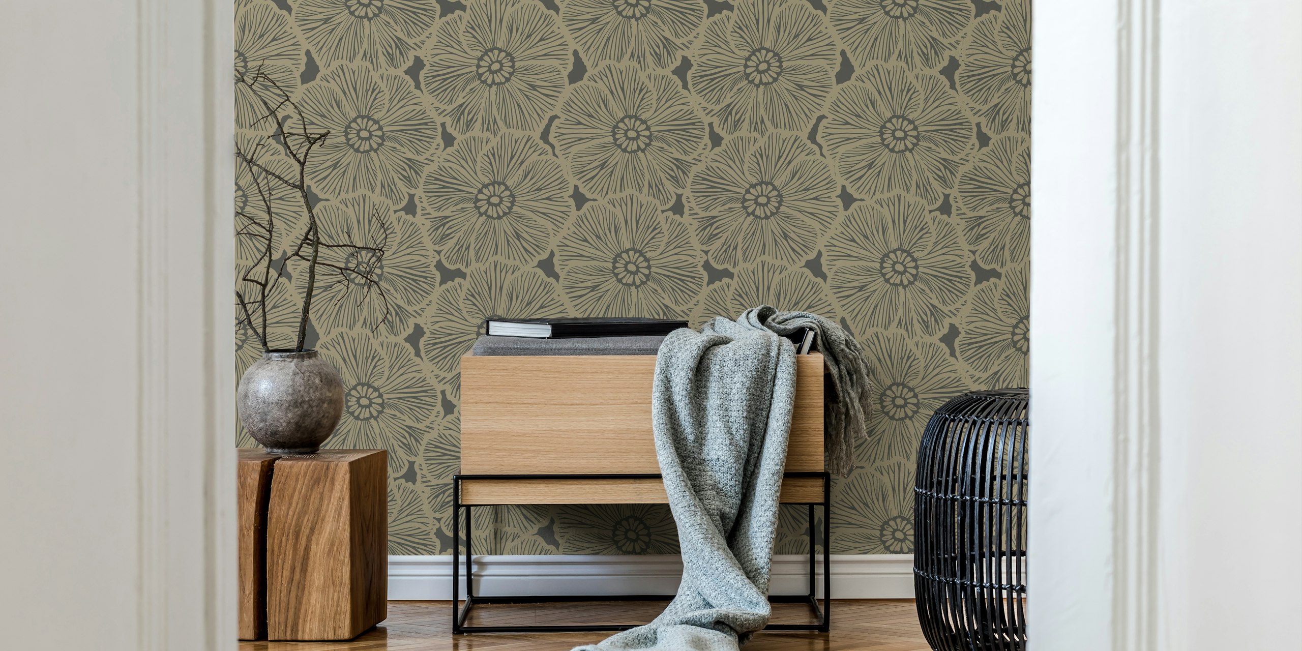Zebra Flower Dark Sand behang in een kamer