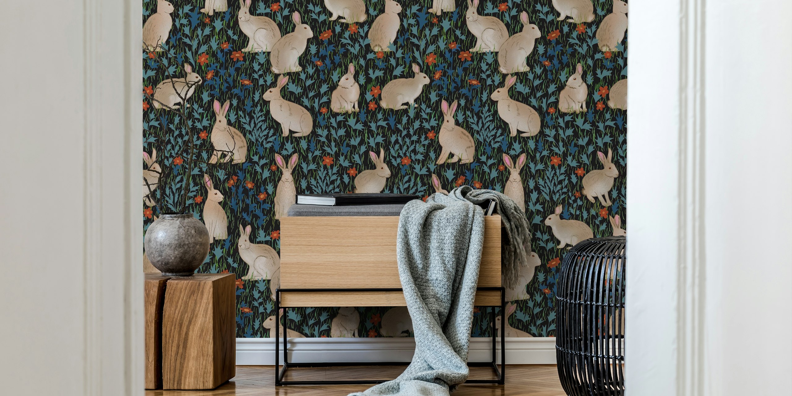 Hares in the Midnight Garden papel pintado en una habitación