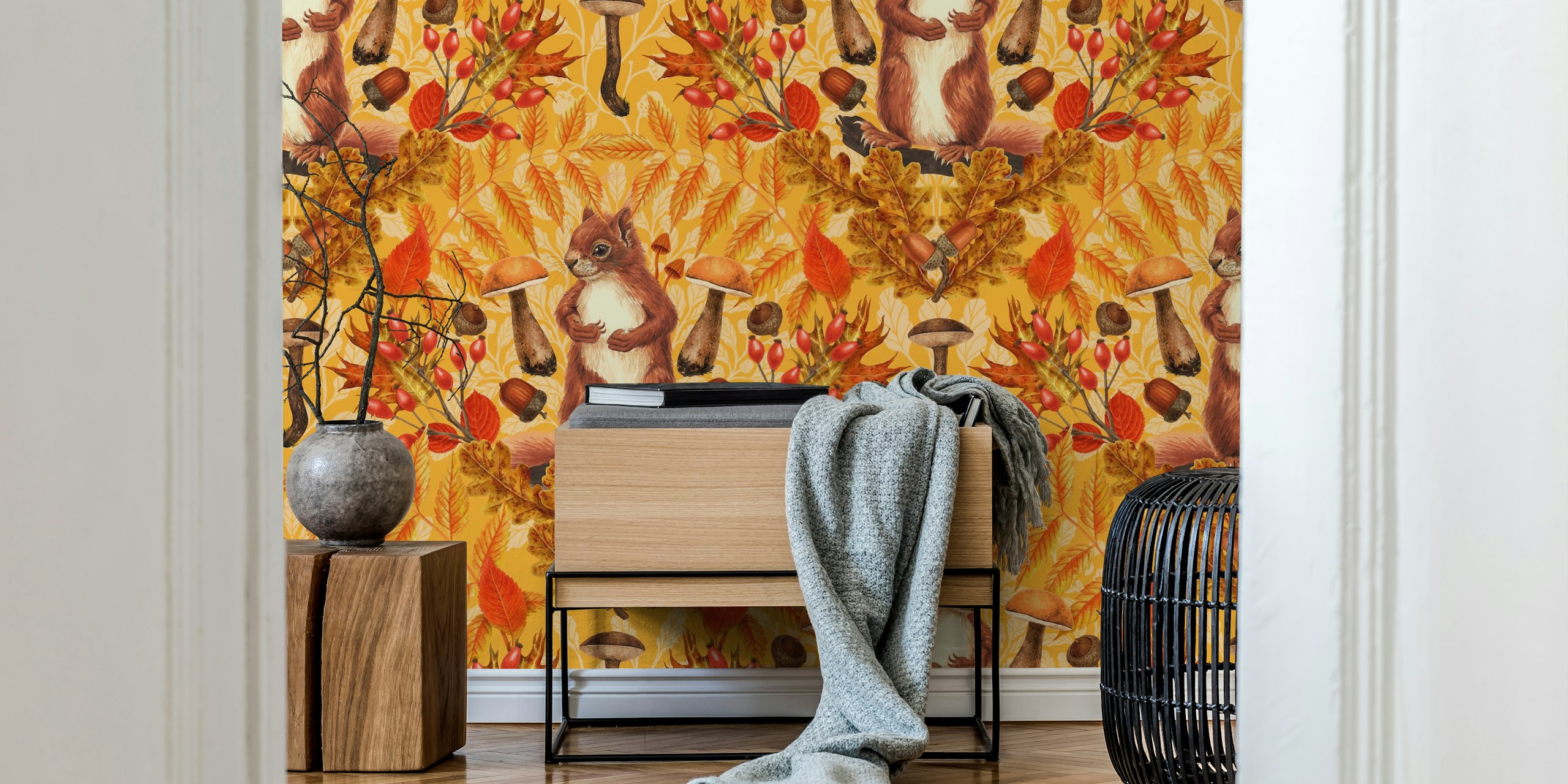 Papel de parede com um Autumn squirrel on yellow fundo