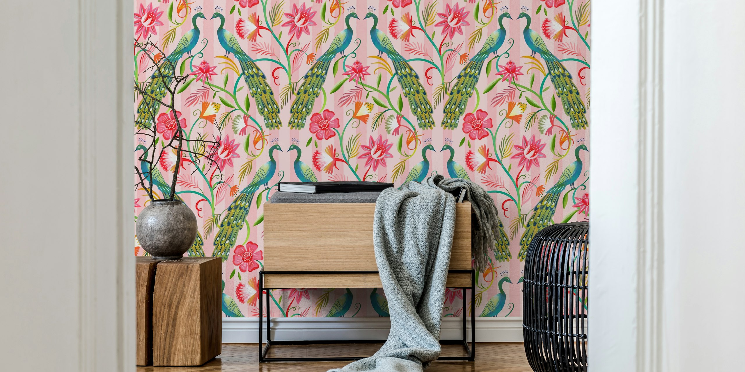 Bunte Chinoiserie Pfau Tapete mit Blumenmustern
