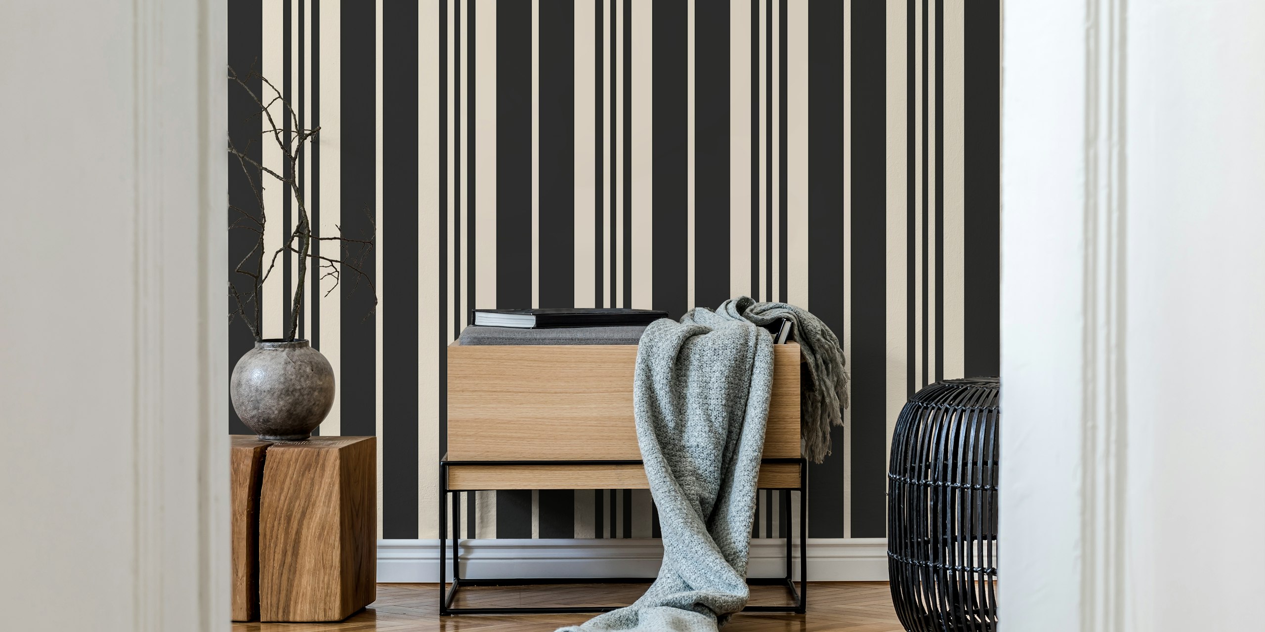 Classic vintage stripes black and white tapeta