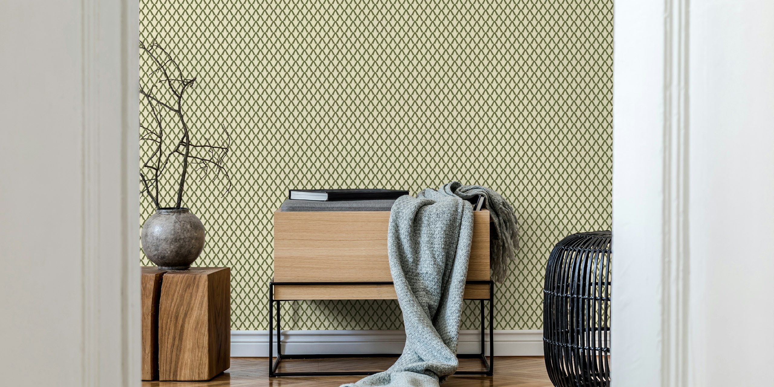 Geometric diamond leaf pattern in green and cream wallpaper